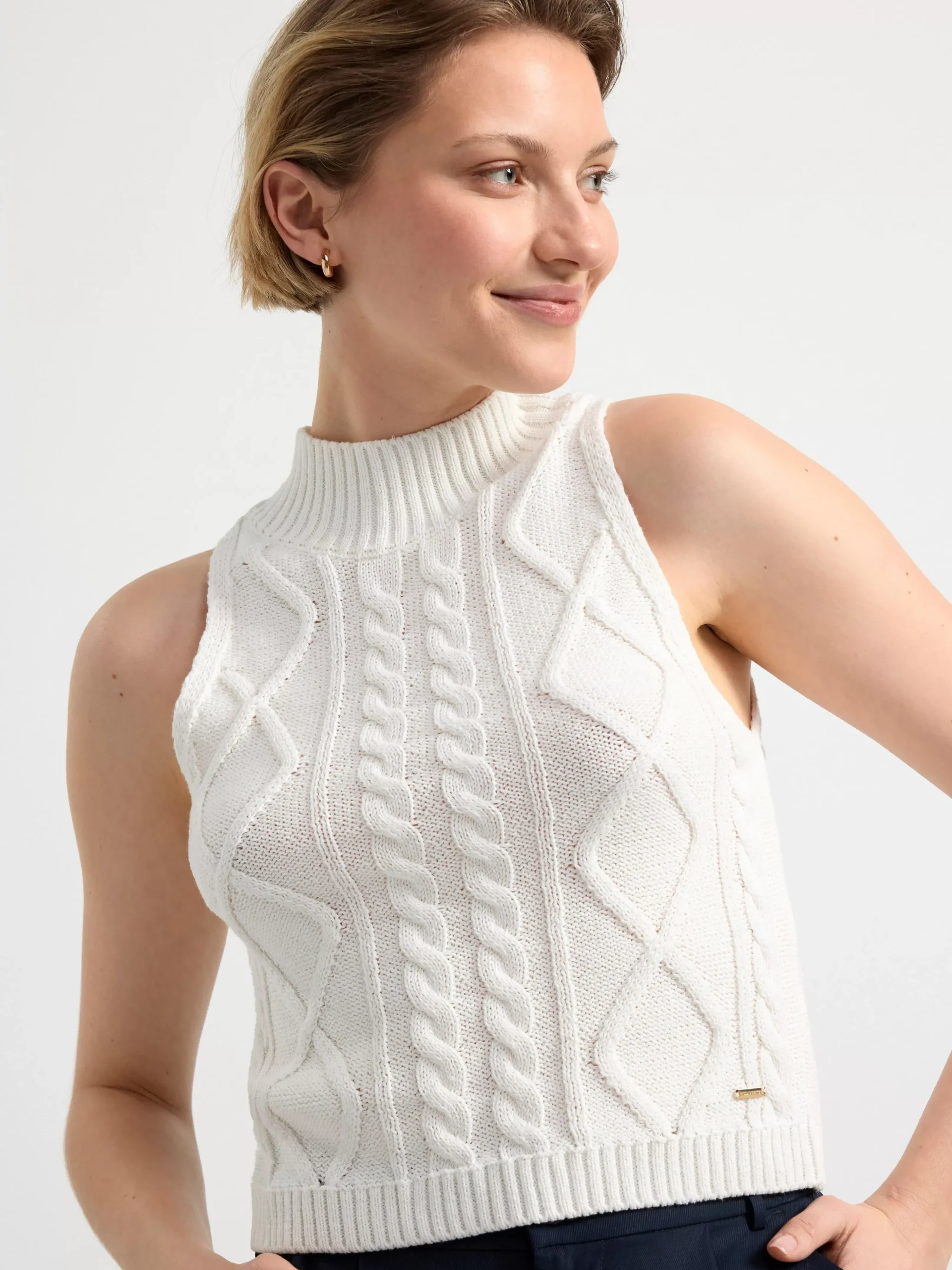 Toppar & T-Shirts>Lindex Armlos Stickad Topp Off White