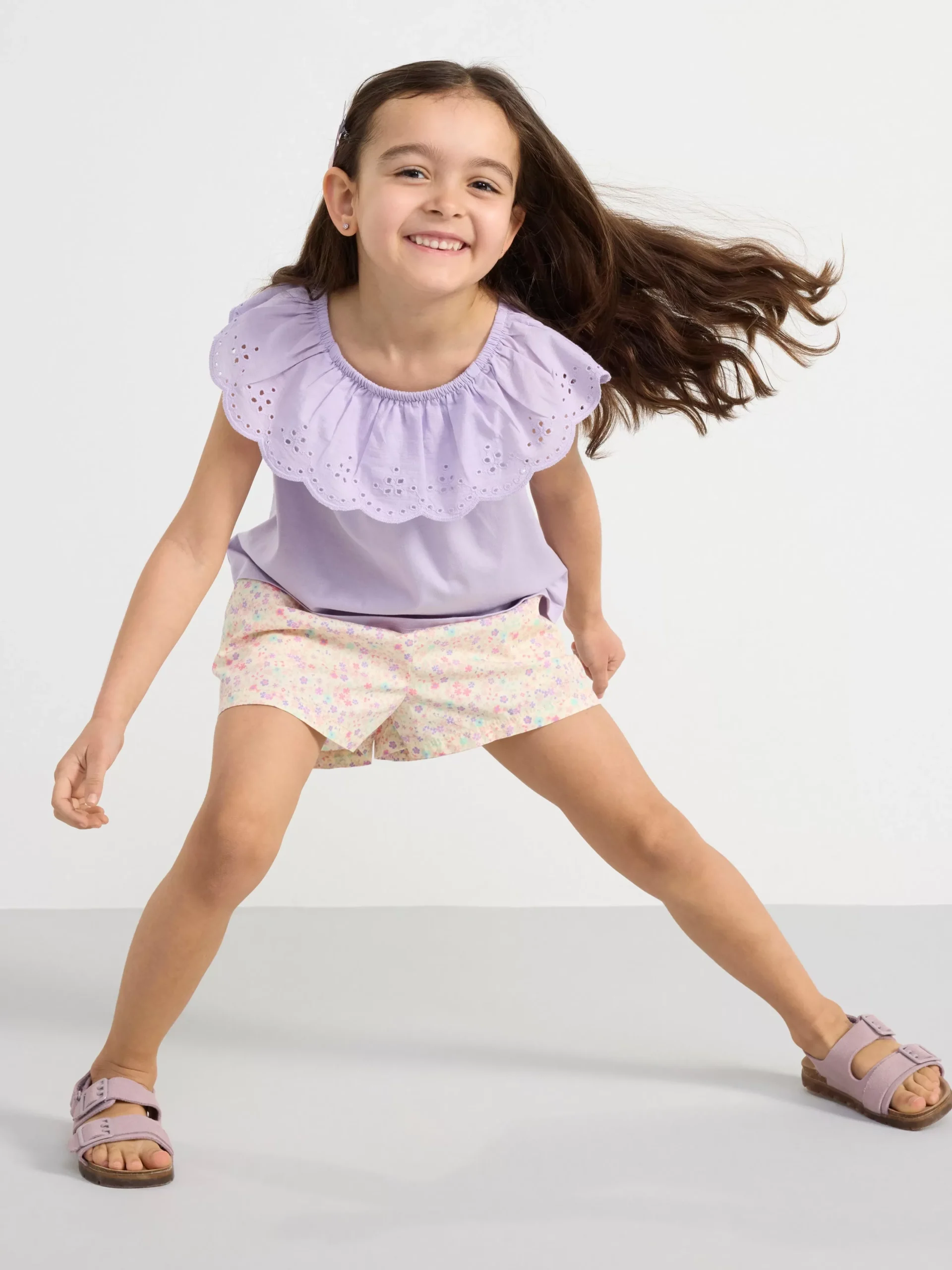 Toppar & T-Shirts>Lindex Armlos Topp Med Broderie Anglaise Light Lilac
