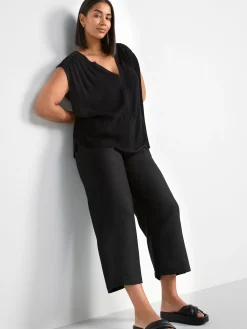 Toppar & T-Shirts>Lindex Armlos Topp Med V-Ringning Och Struktur Black