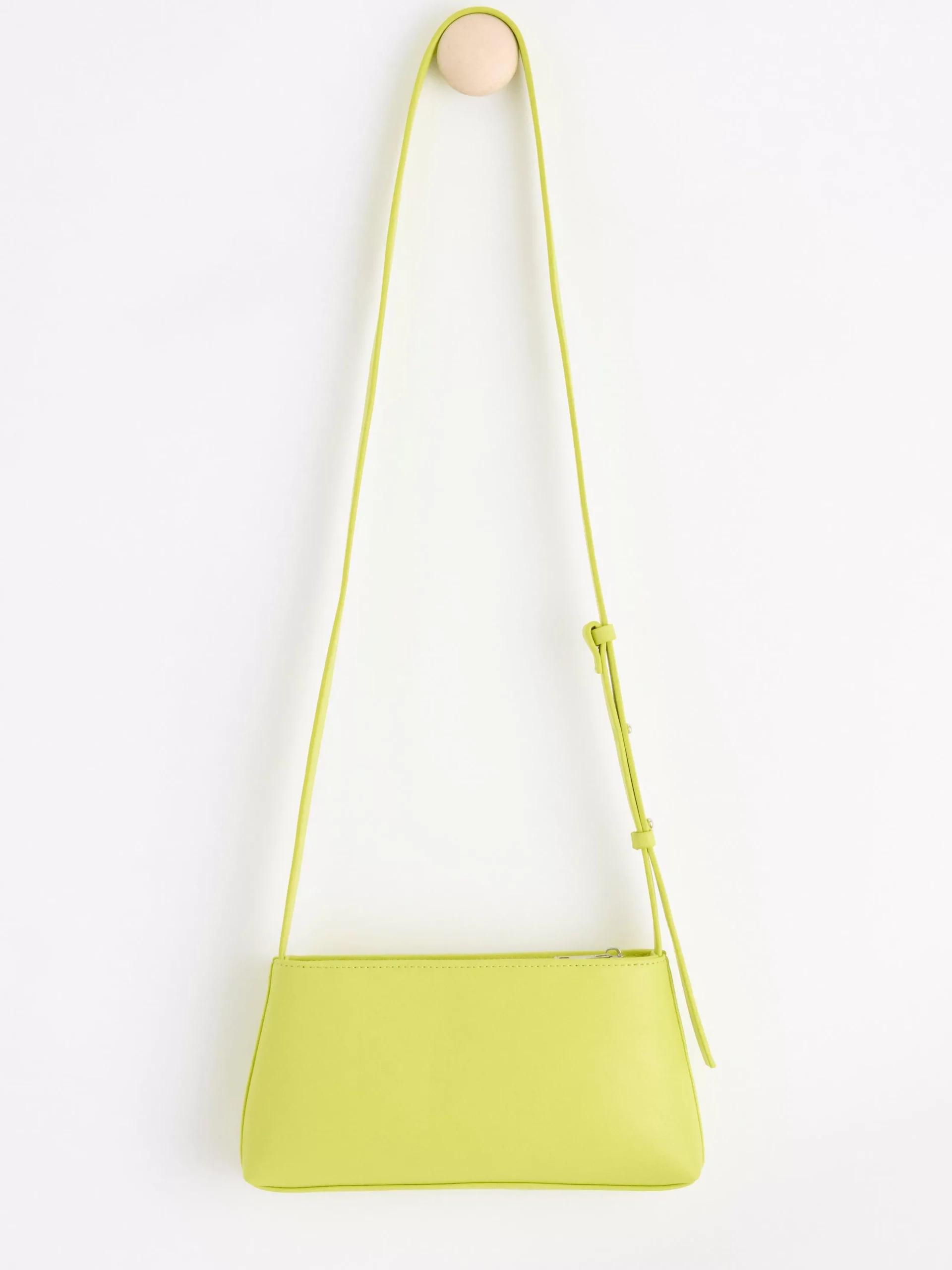 Accessoarer>Lindex Axelremsvaska Lime