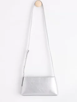 Accessoarer>Lindex Axelremsvaska Silver