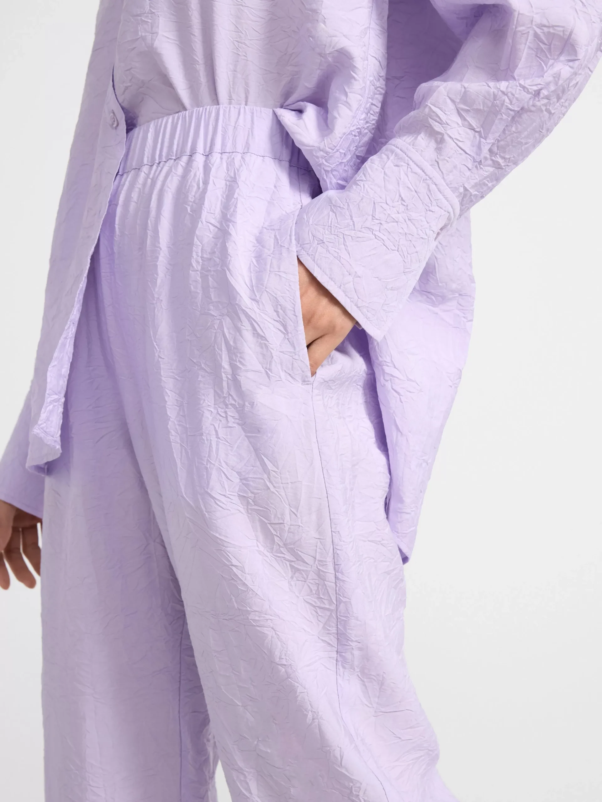 Byxor>Lindex Bella Rak Krinklad Byxa Light Lilac