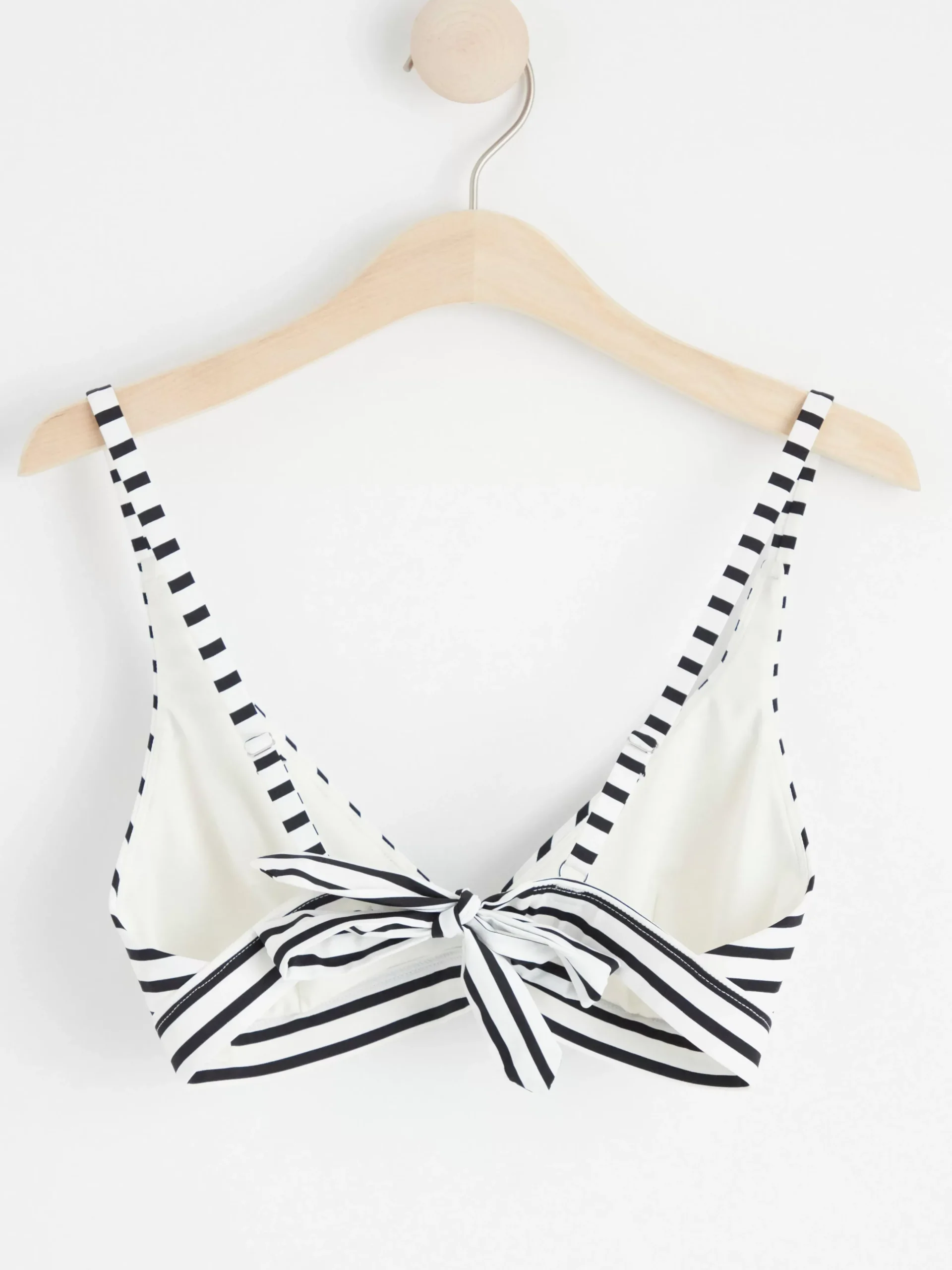 Badkläder>Lindex Bikinitopp I Trekantsmodell Black