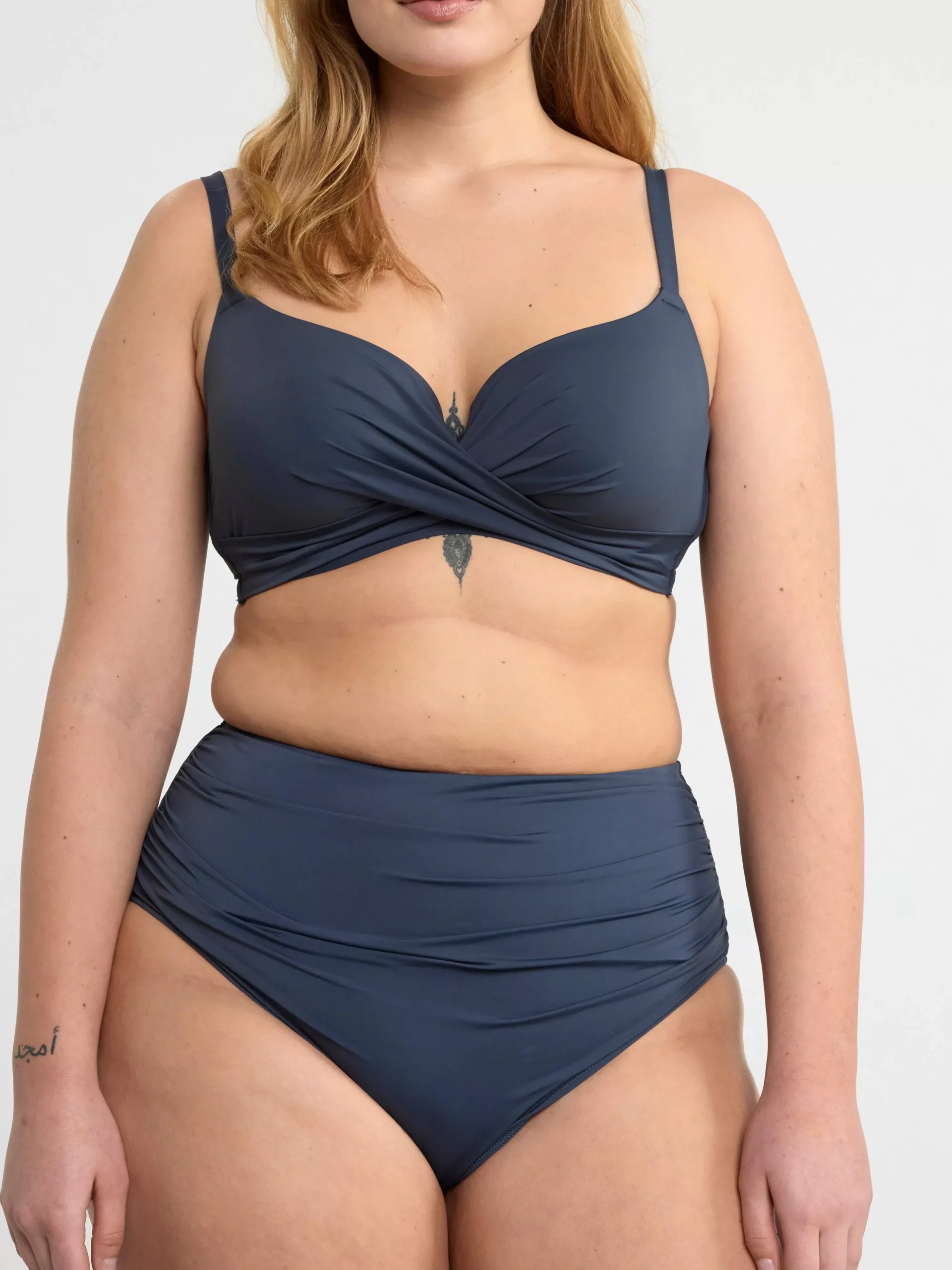 Badkläder>Lindex Bikinitrosa Shaping Dark Blue
