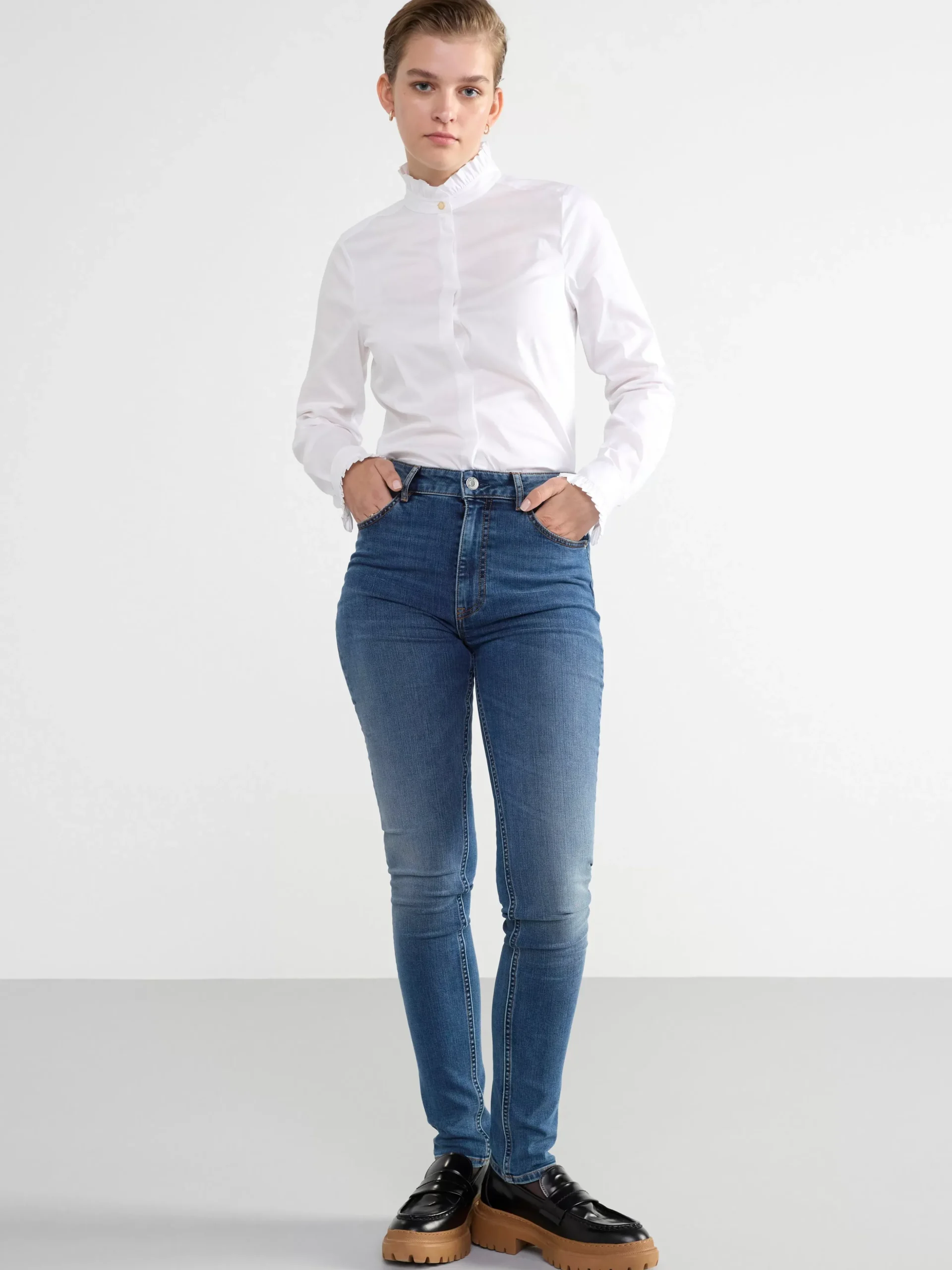 Blusar & Skjortor>Lindex Blus Med Volangdetaljer White