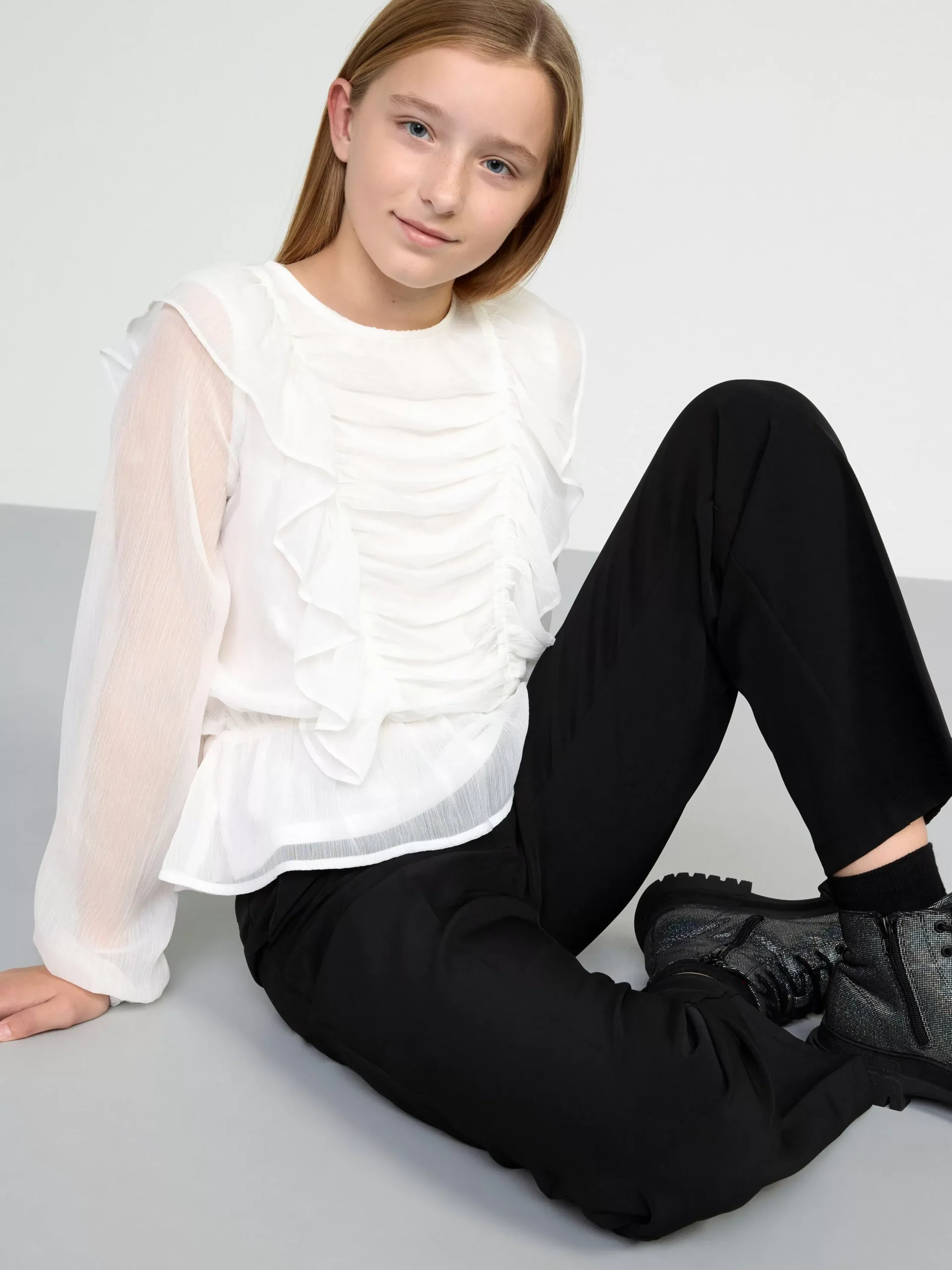 Toppar & T-Shirts>Lindex Blus Med Volanger Off White