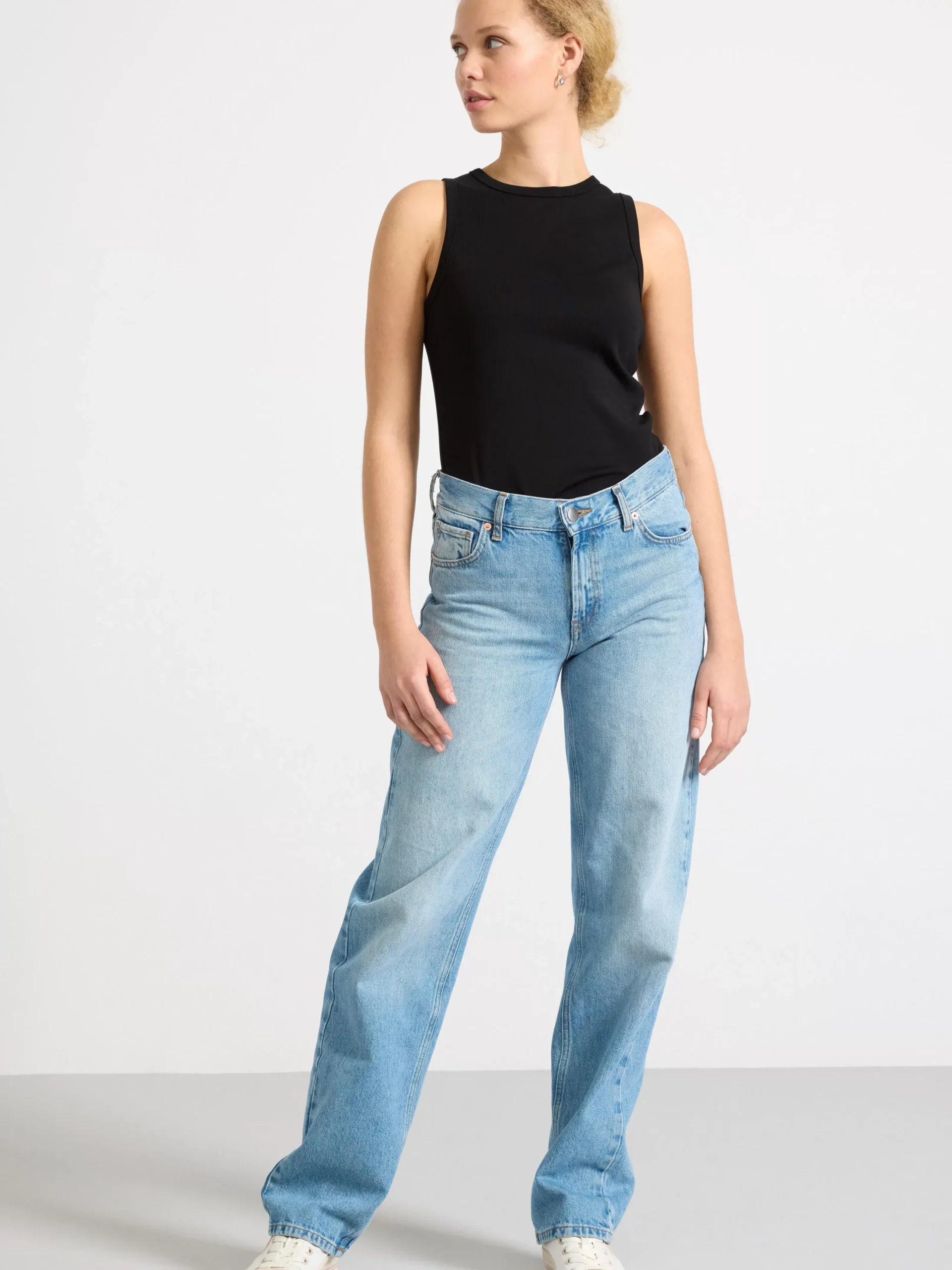 Toppar & T-Shirts>Lindex Bomullslinne Black