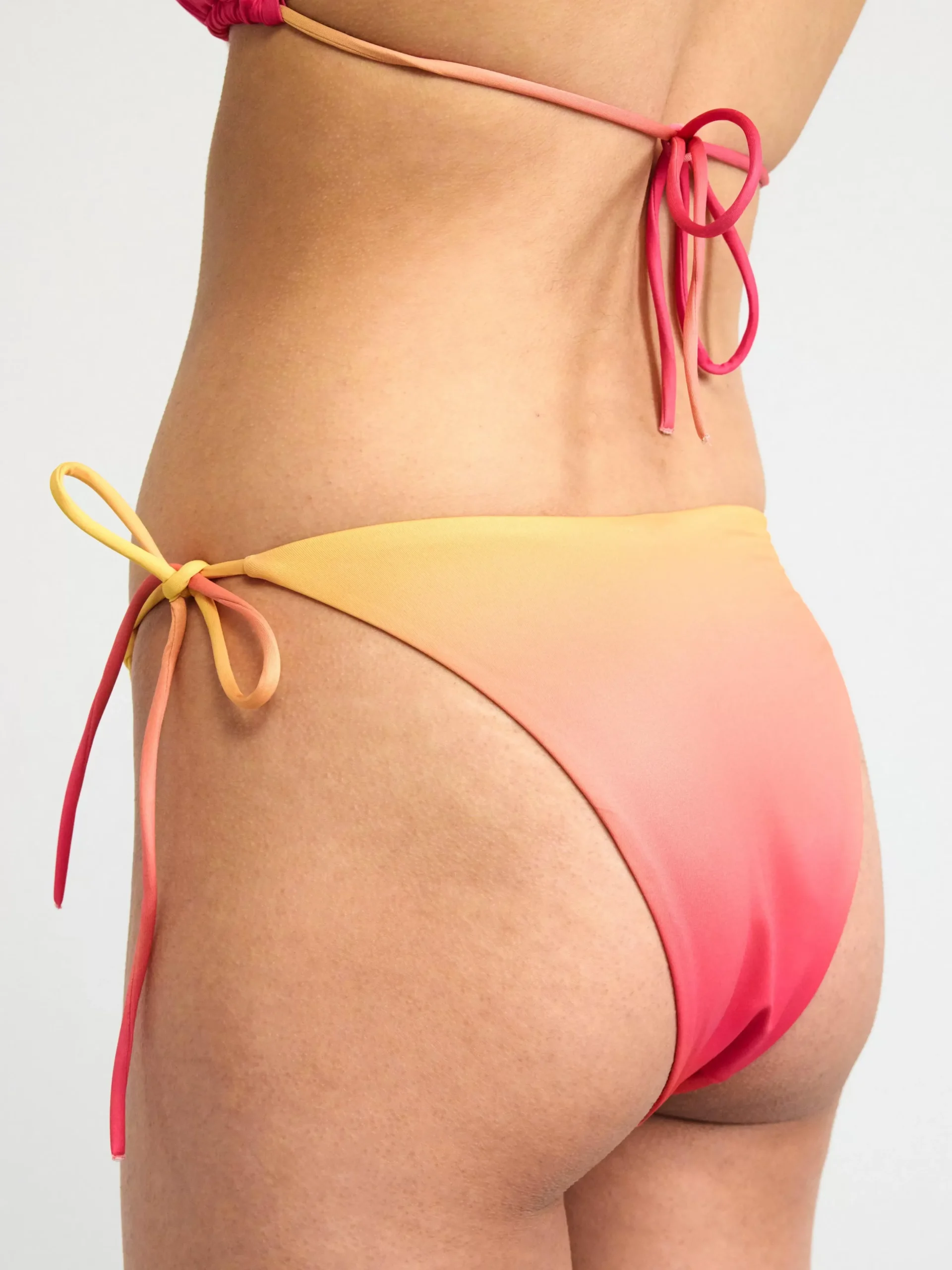 Badkläder>Lindex Brazilian Bikinitrosa Med Tonad Farg Dark Pink