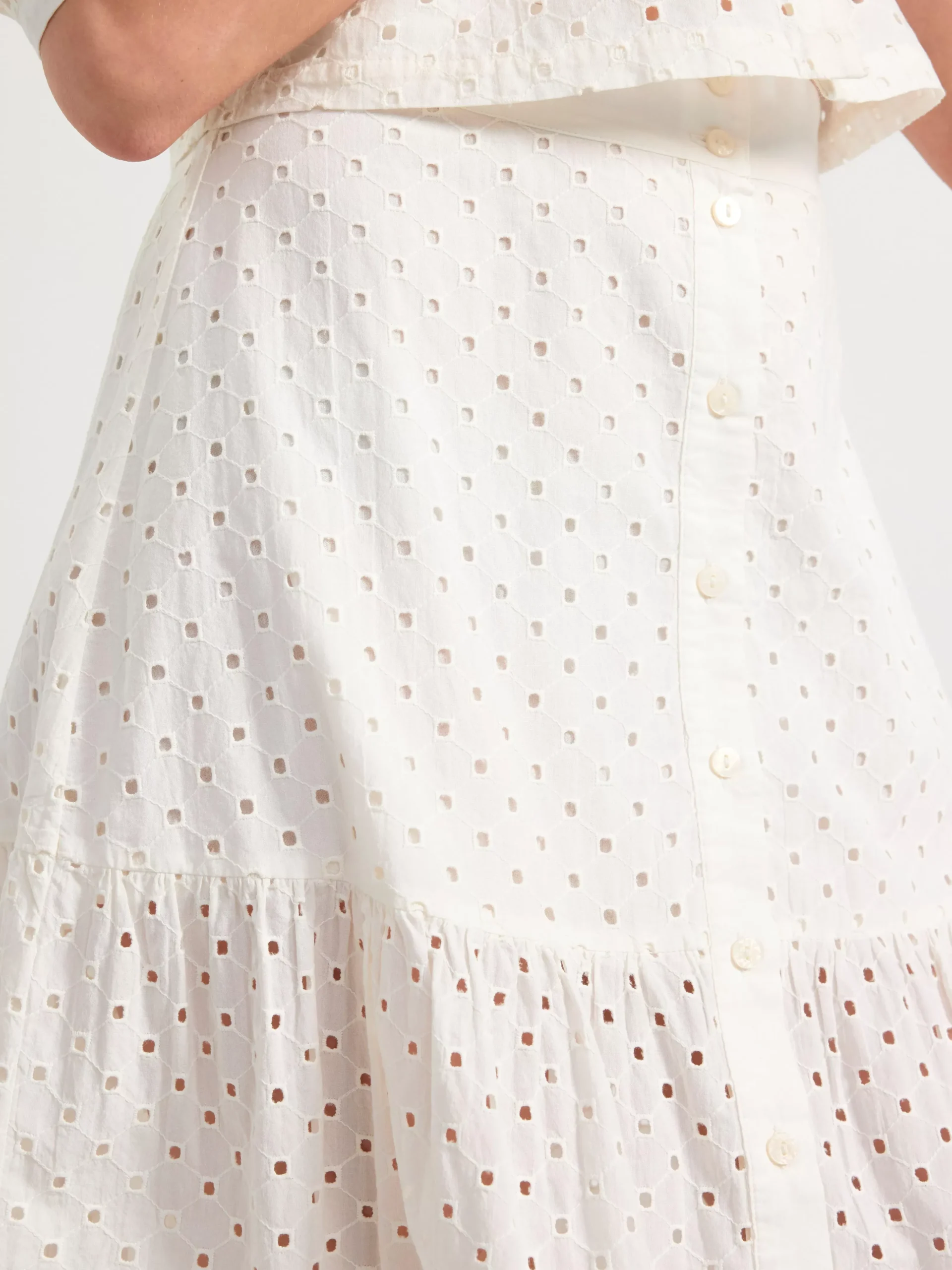 Kjolar>Lindex Broderad Midikjol Med Knappning Off White