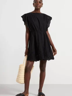 Klänningar>Lindex Broderie Anglaise Klanning – Curated By Elsa & Sofia Black