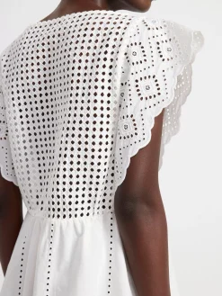 Klänningar>Lindex Broderie Anglaise Klanning – Curated By Elsa & Sofia White