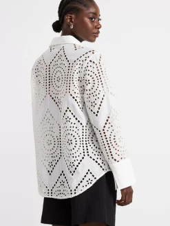 Blusar & Skjortor>Lindex Broderie Anglaise Skjorta – Curated By Elsa & Sofia White