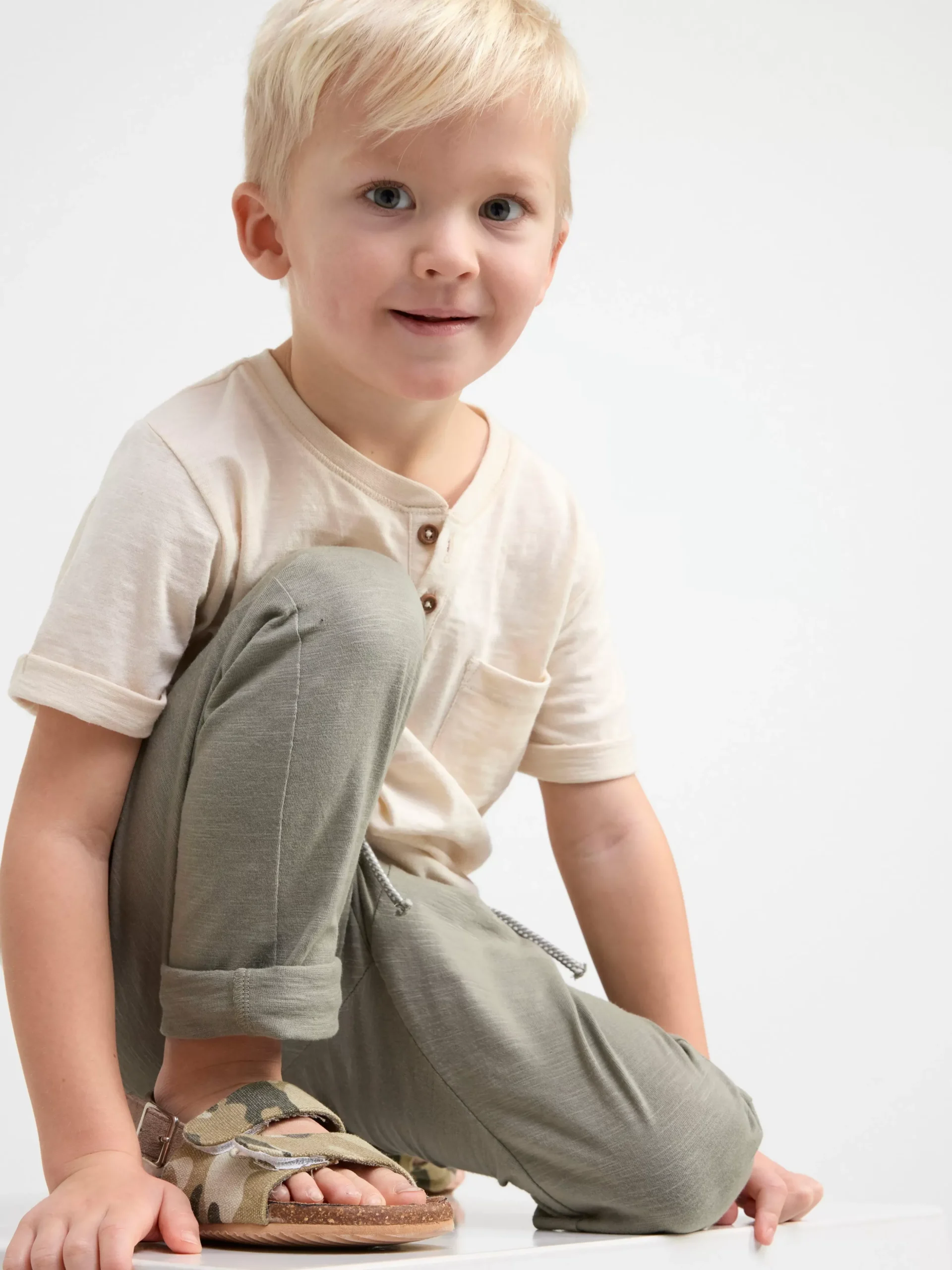 Byxor & Leggings>Lindex Byxa I Slubtrika Light Dusty Khaki