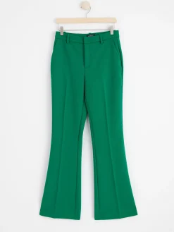 Byxor>Lindex Byxa Med Utsvangt Ben Och Normalhog Midja Dark Green