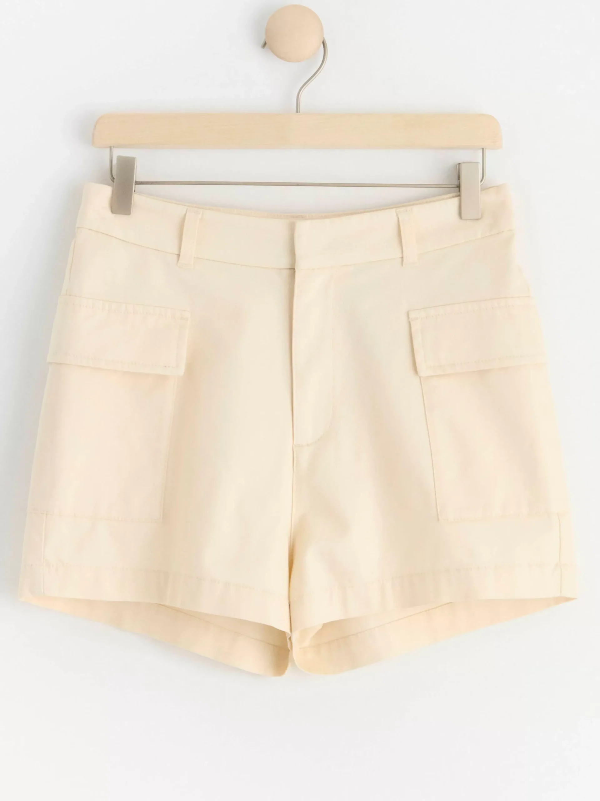 Shorts & Cykelbyxor>Lindex Cargoshorts Light Beige