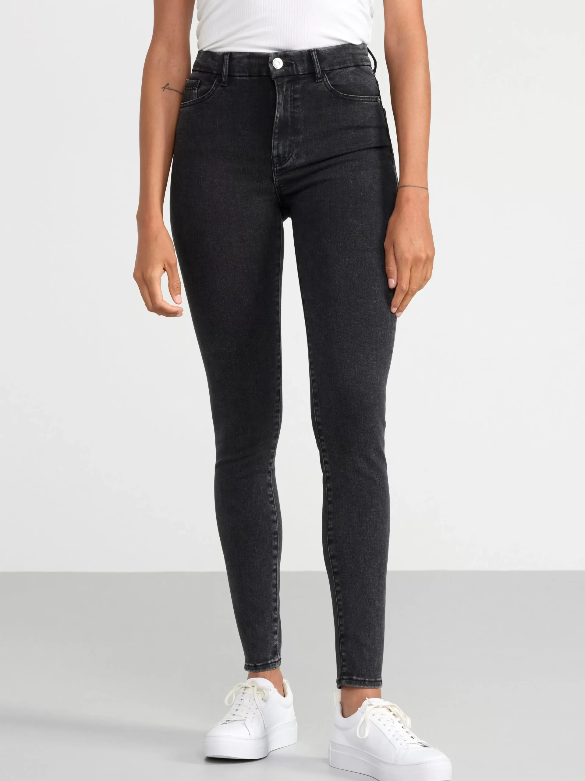 Jeans>Lindex Clara Curve Superstretchiga Jeans Med Hog Midja Black