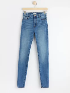 Jeans><noscript><img width=