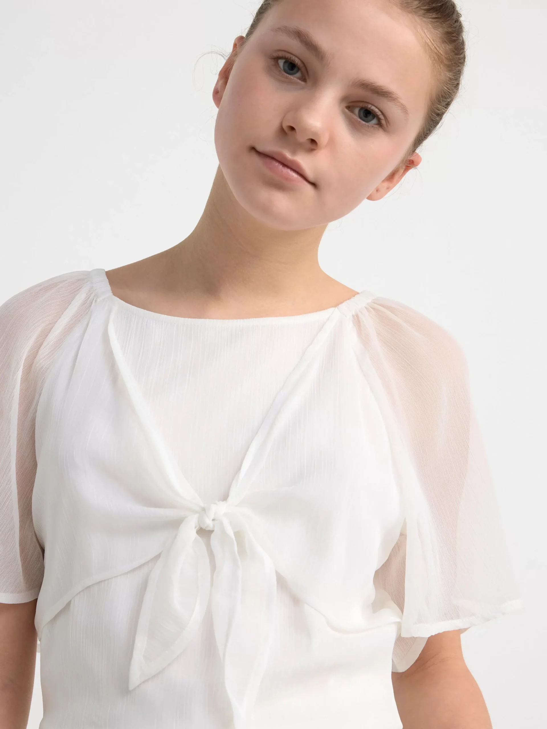 Toppar & T-Shirts>Lindex Croppad Blus I Chiffong Off White
