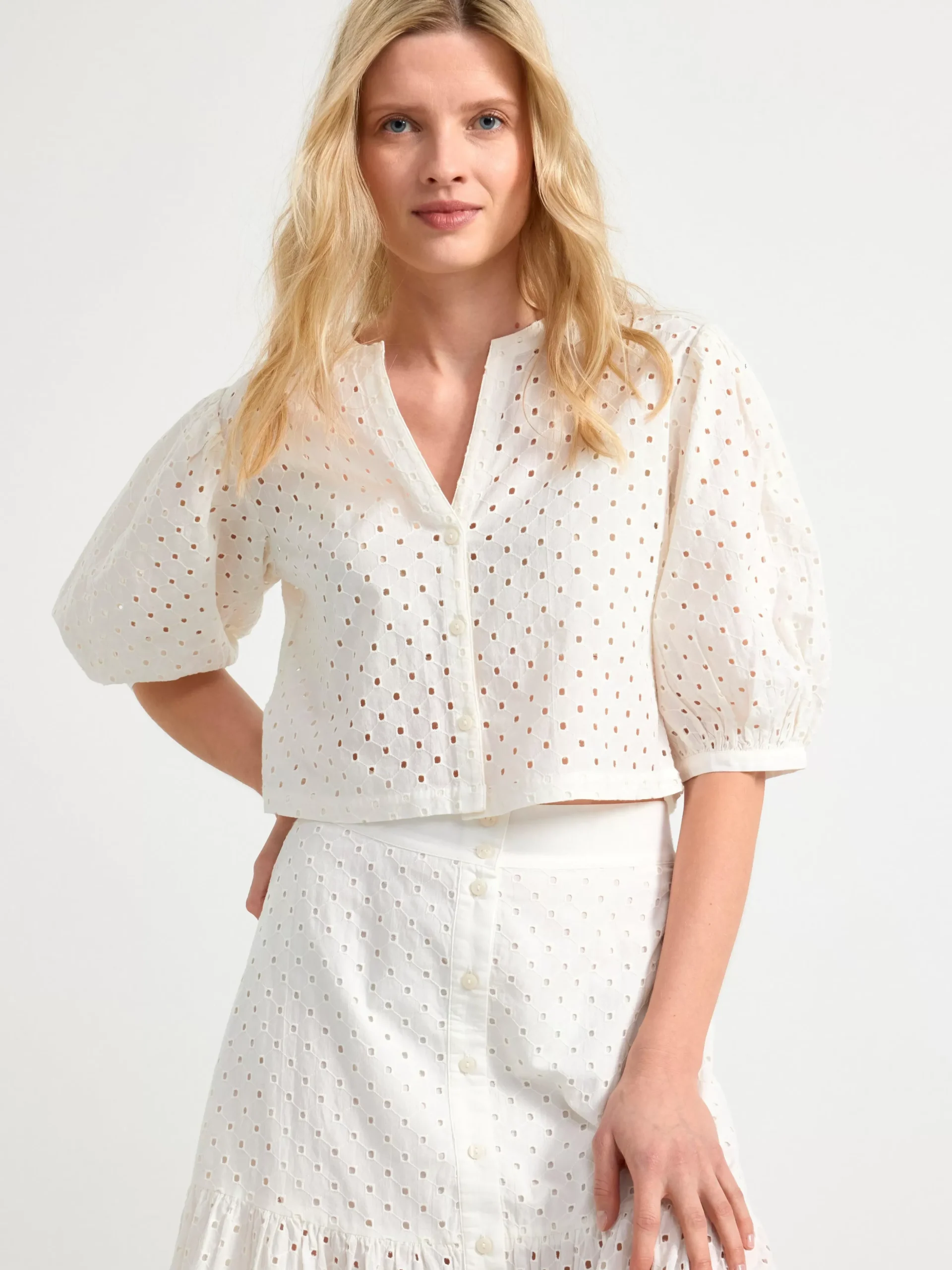 Blusar & Skjortor>Lindex Croppad Blus Med Puffarm Off White