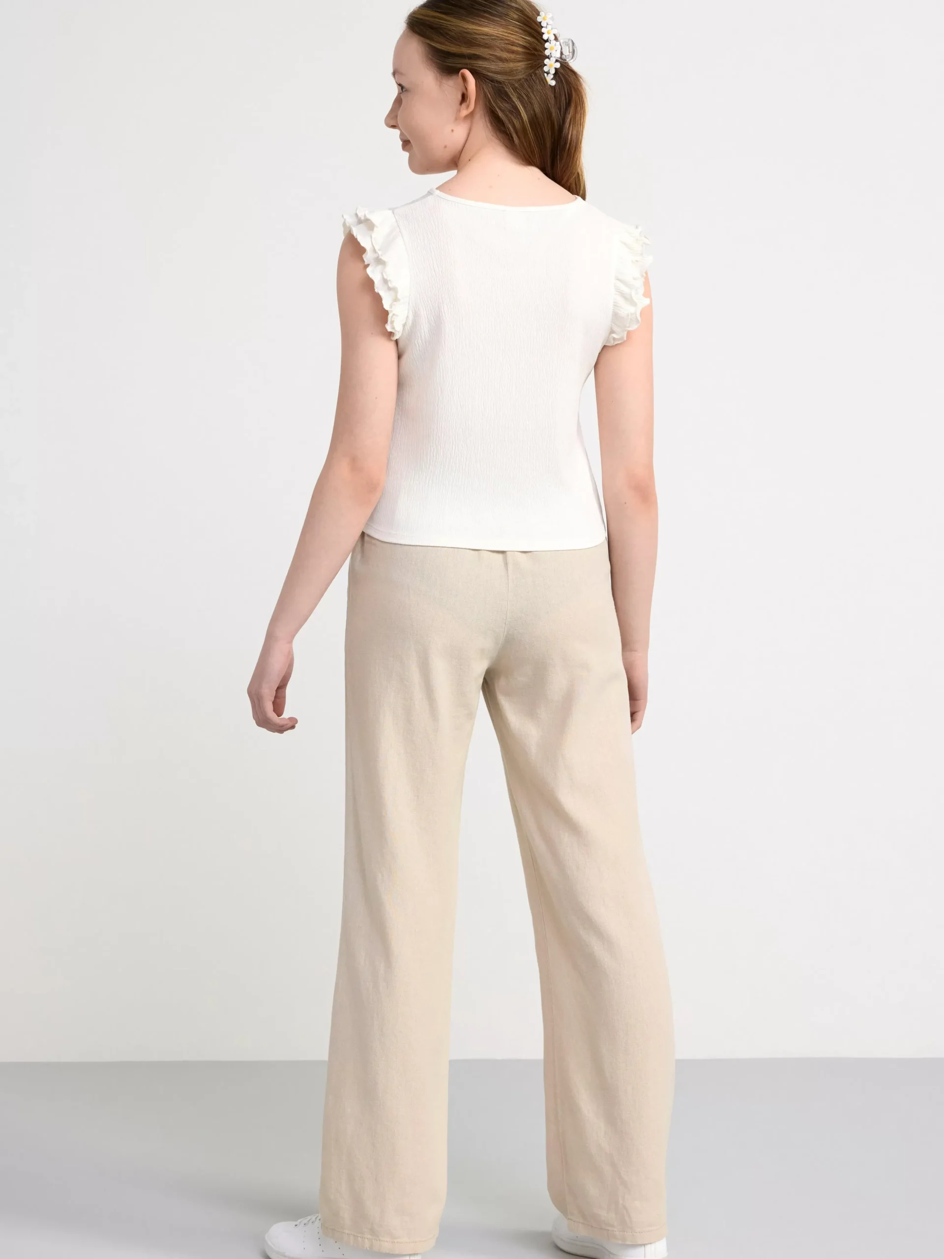 Toppar & T-Shirts>Lindex Croppad Topp Med Volangarm Off White