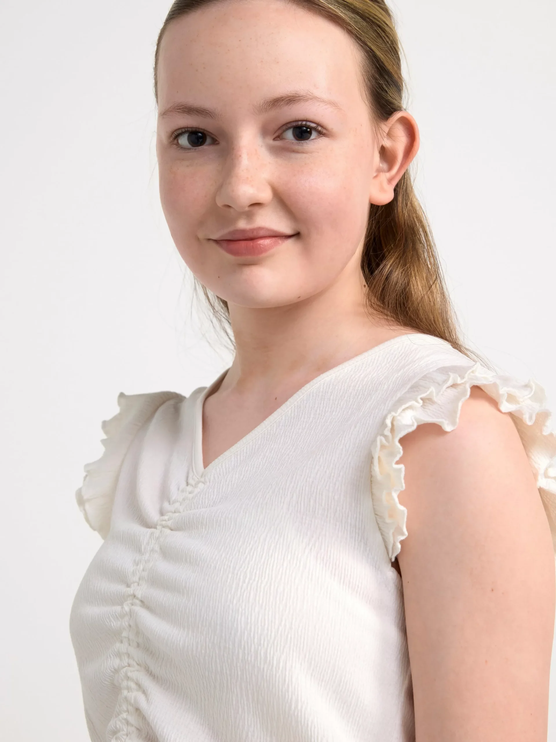 Toppar & T-Shirts>Lindex Croppad Topp Med Volangarm Off White
