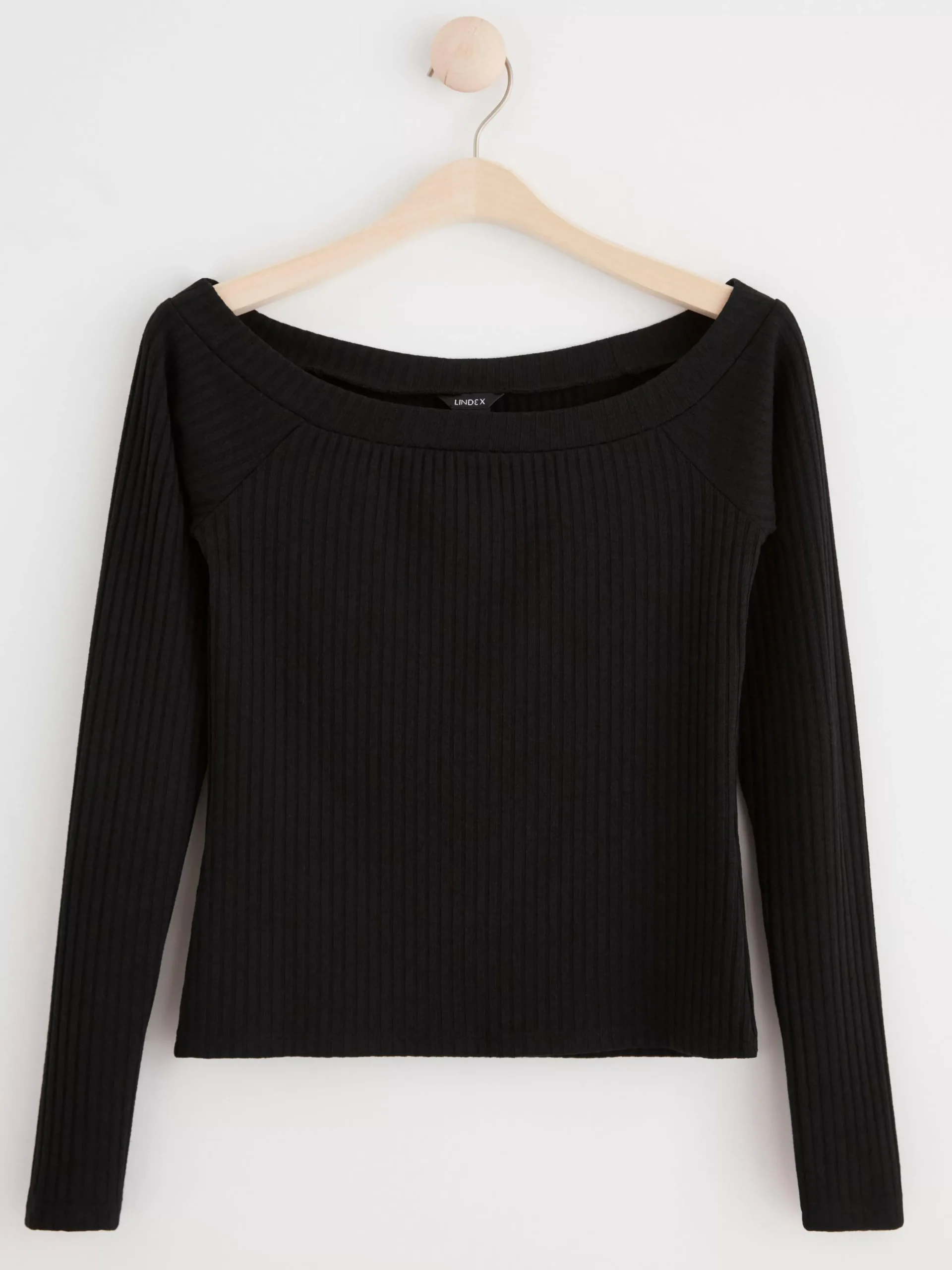 Toppar & T-Shirts>Lindex Figurnara Topp Med Batringning Black