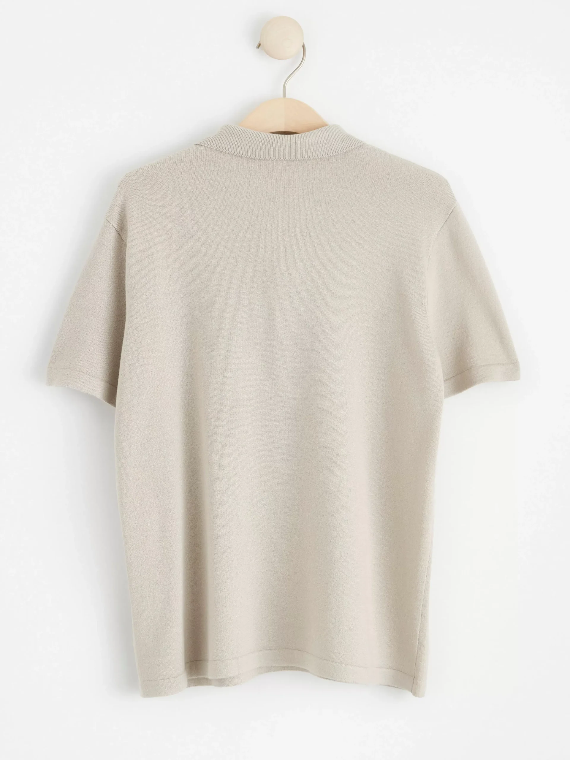 Toppar & T-Shirts>Lindex Finstickad Piketroja Light Beige