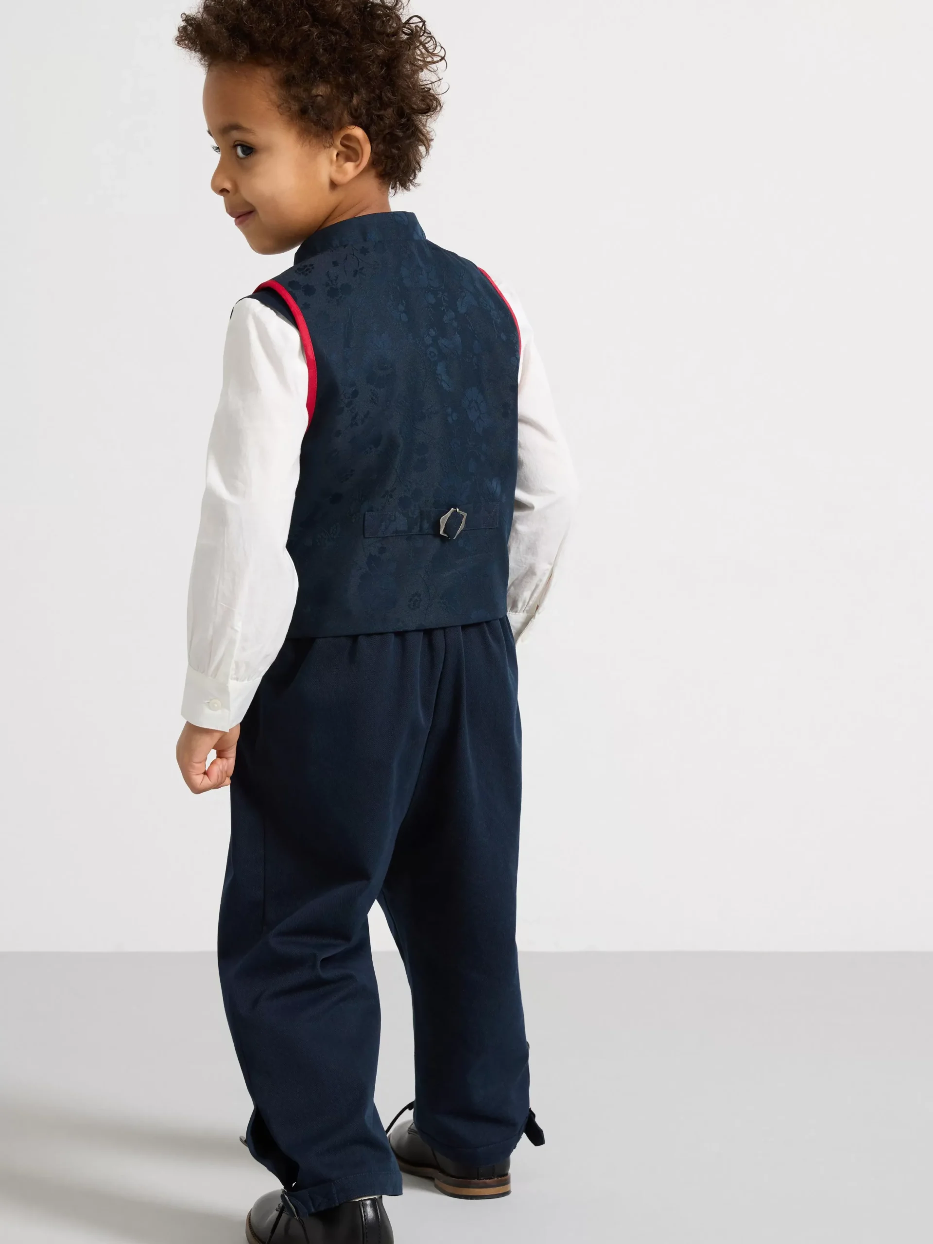 Toppar & T-Shirts>Lindex Folkdrakt Med Vast Och Byxor Dark Navy