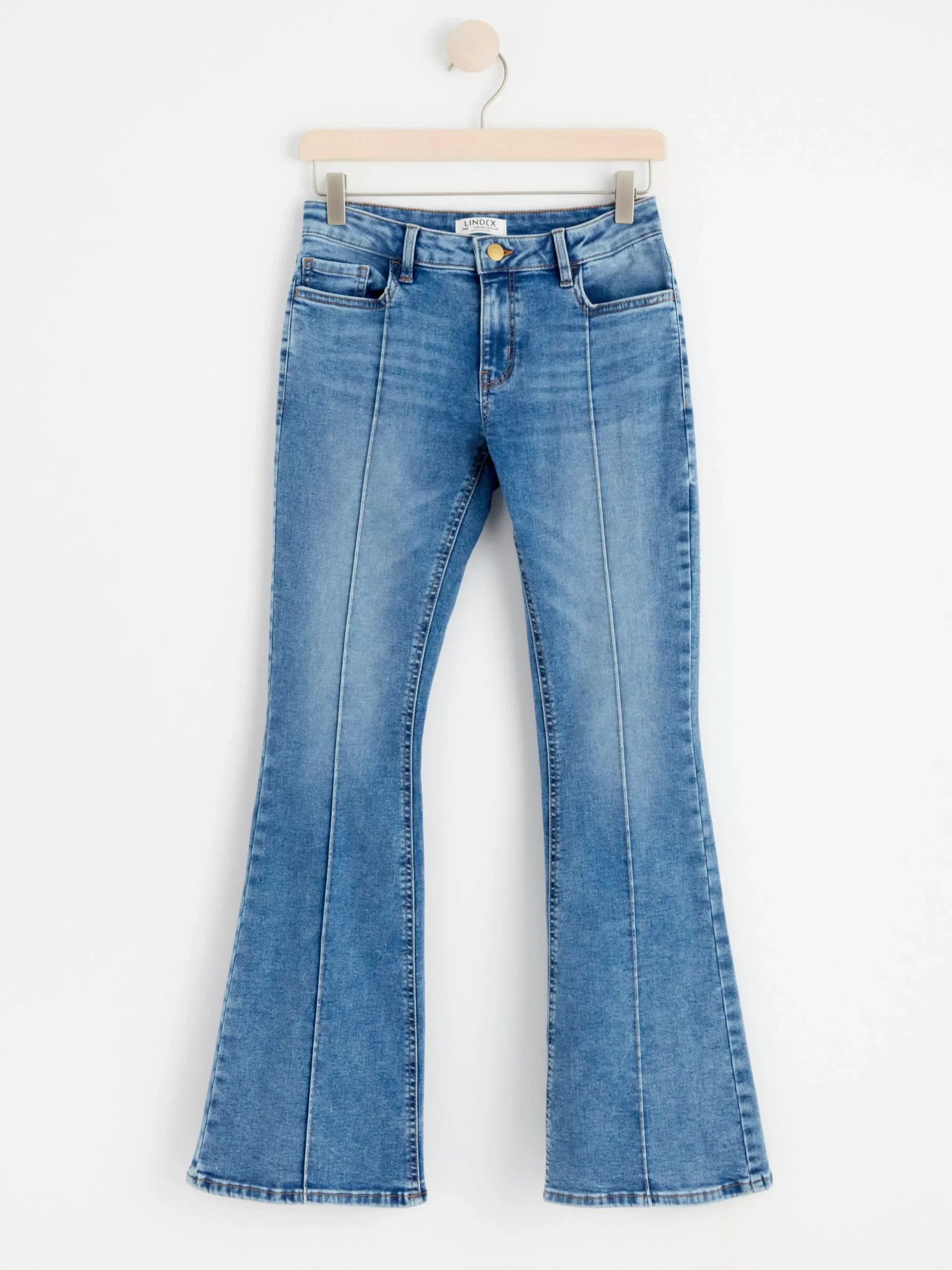 Jeans>Lindex Freja Jeans Med Utsvangt Ben Och Normalhog Midja Denim Blue