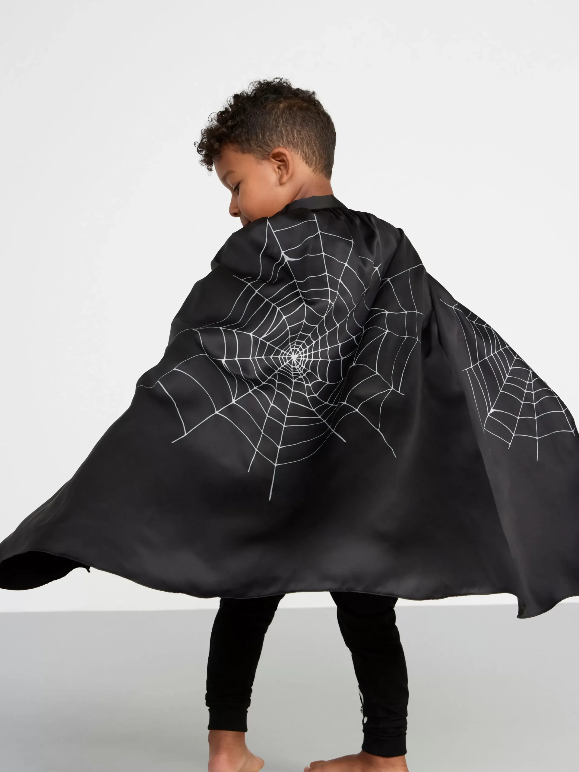 Accessoarer>Lindex Halloweencape Med Reflekterande Spindelnat Black
