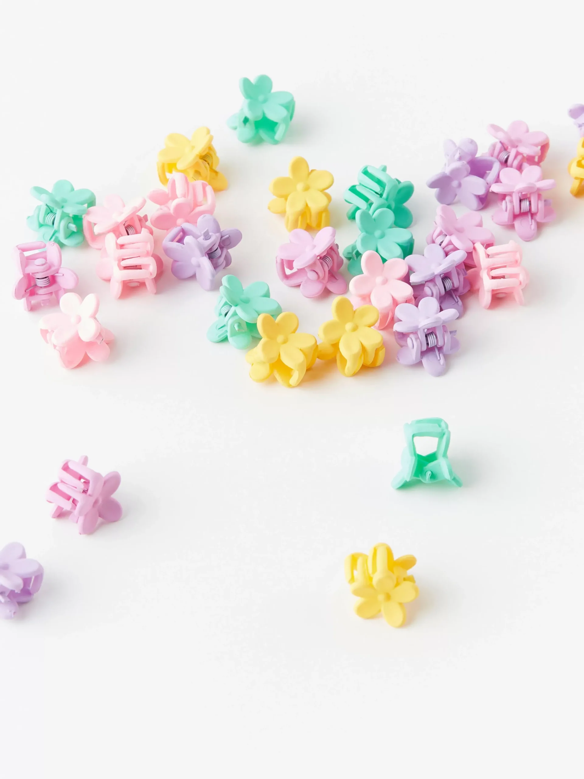 Accessoarer>Lindex Harklammor I Form Av Blommor Yellow