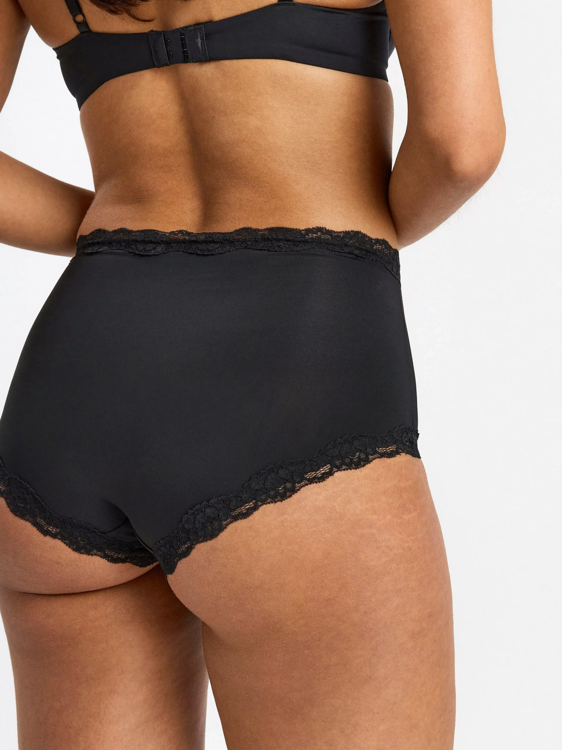 Trosor>Lindex High Waist Trosa Med Spetskant Black