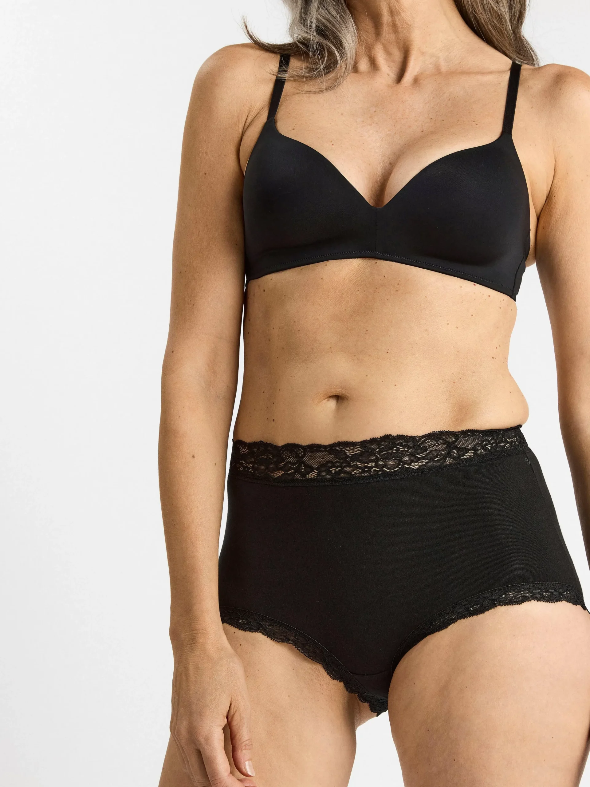 Trosor>Lindex High Waist Trosa Med Spetskant Black