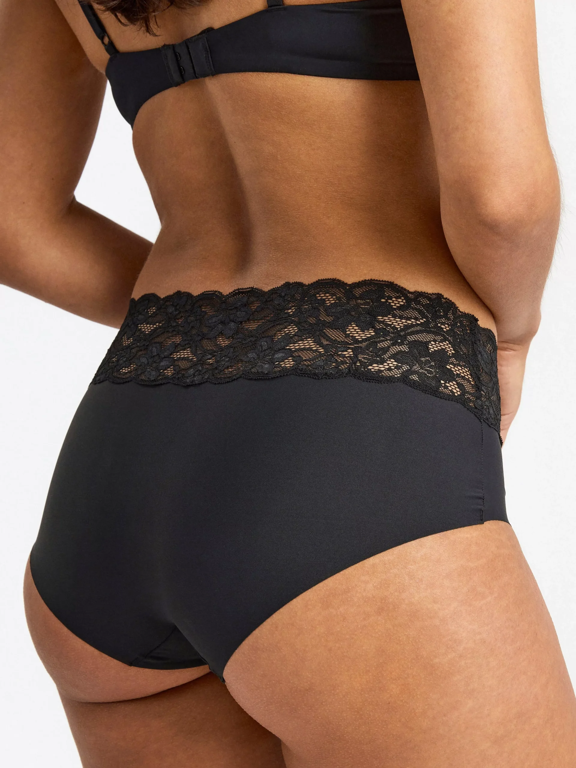 Trosor>Lindex Invisible Regular Waist Trosa Med Spets Black