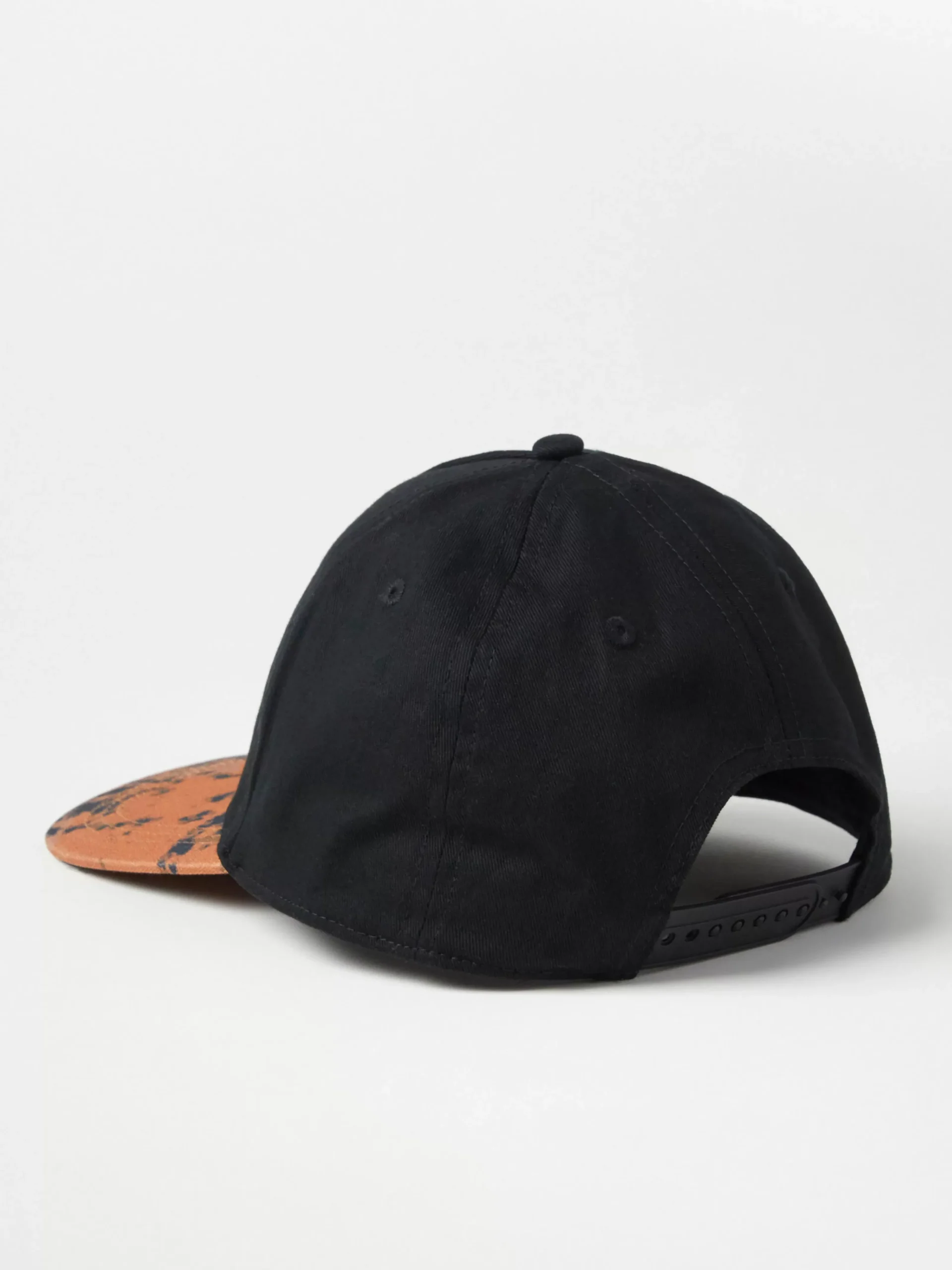 Accessoarer>Lindex Keps Med Rund Skarm Off Black
