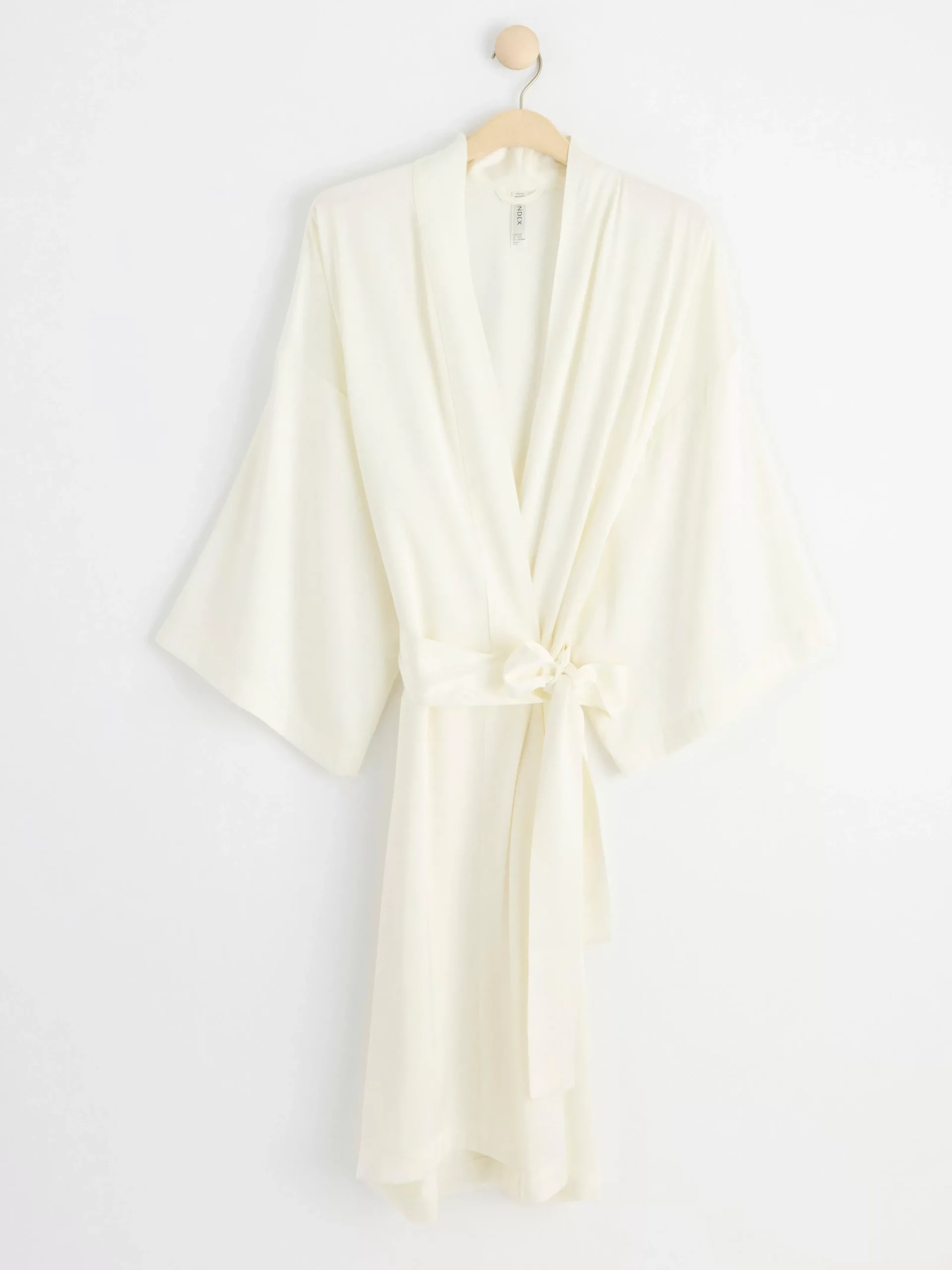 Nattplagg>Lindex Kimono I Satin Light White