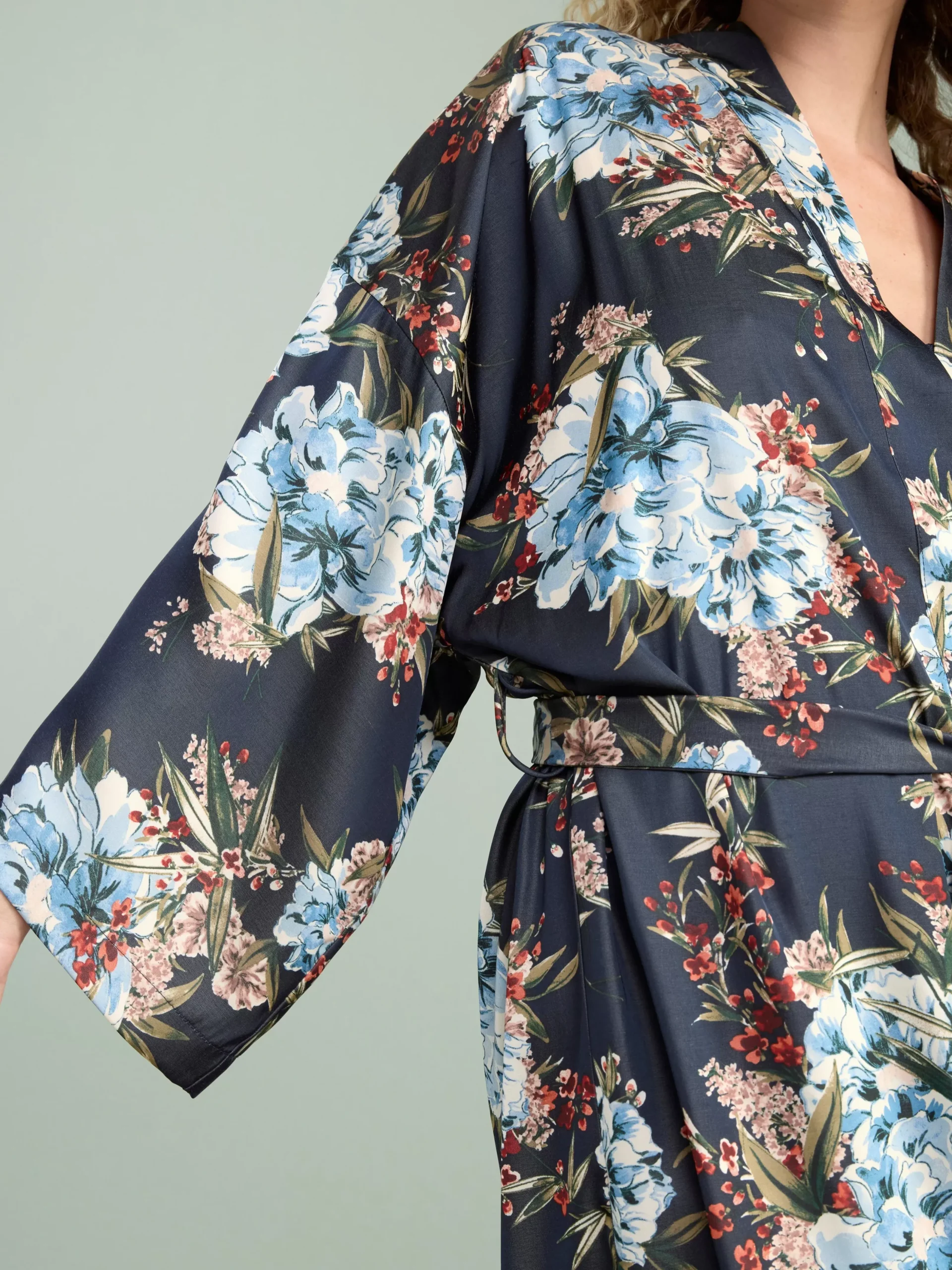 Nattplagg>Lindex Kimono I Satin Navy