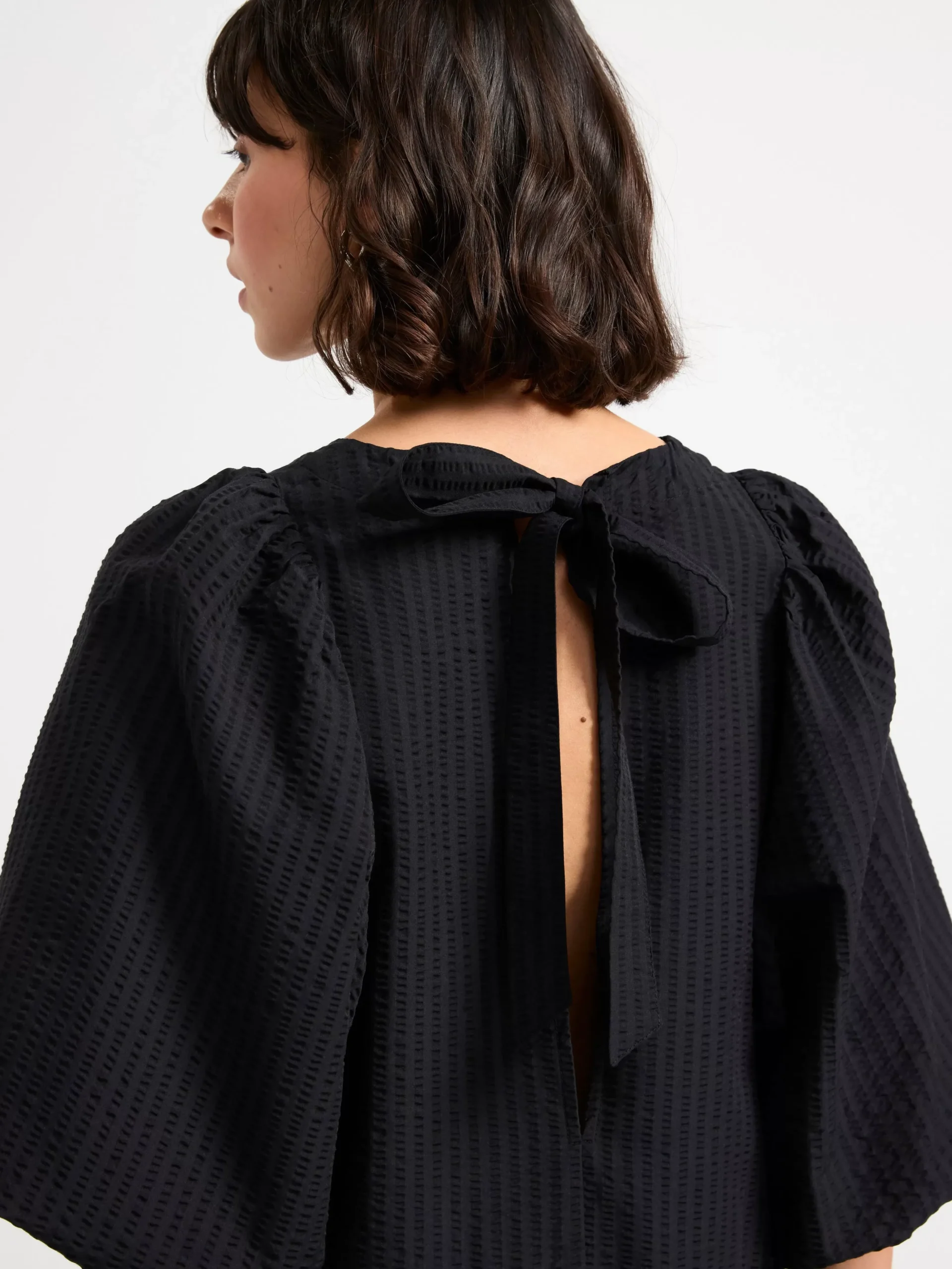 Klänningar>Lindex Klanning I Backebolja Med Puffarm Black