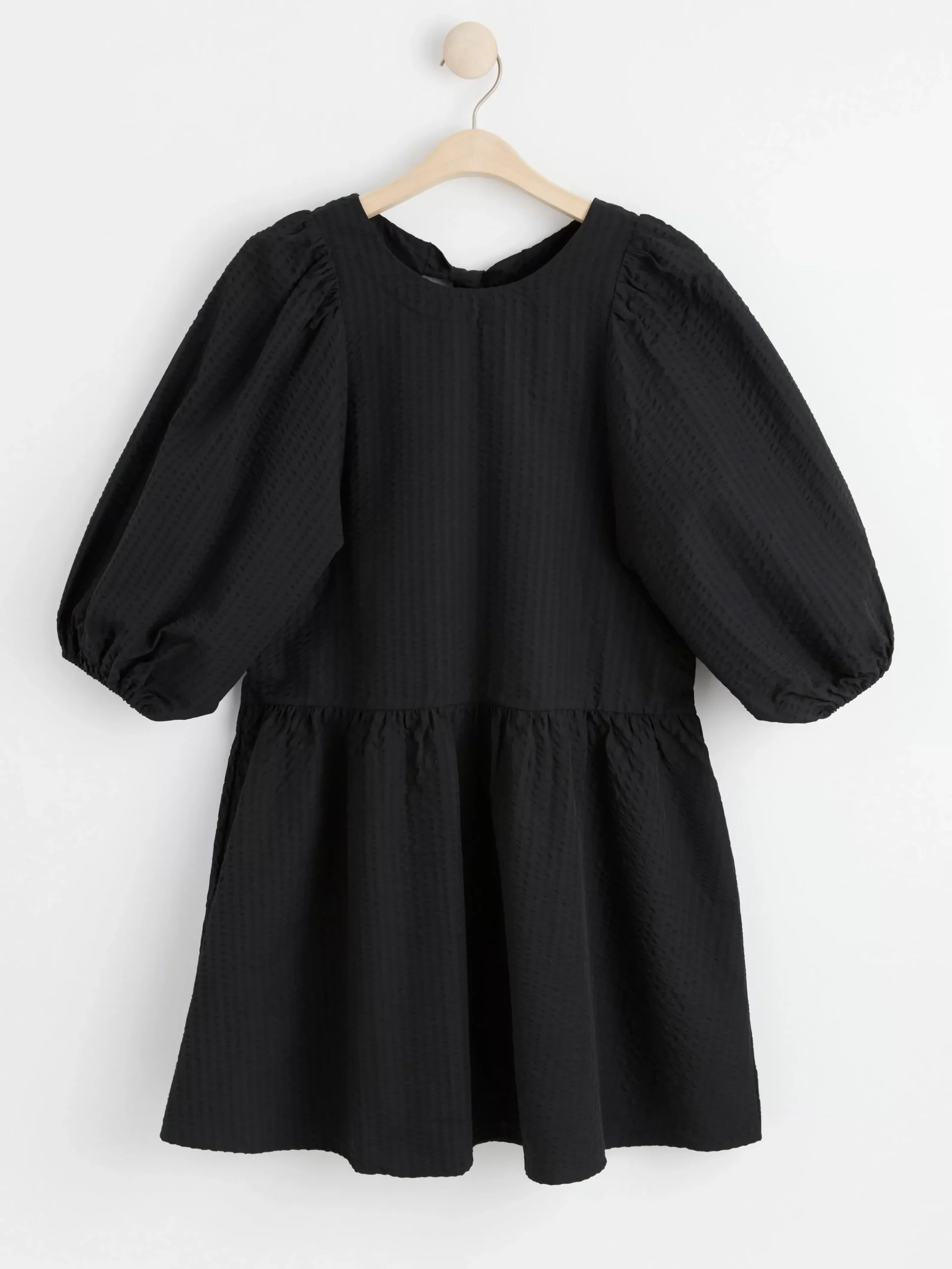 Klänningar>Lindex Klanning I Backebolja Med Puffarm Black