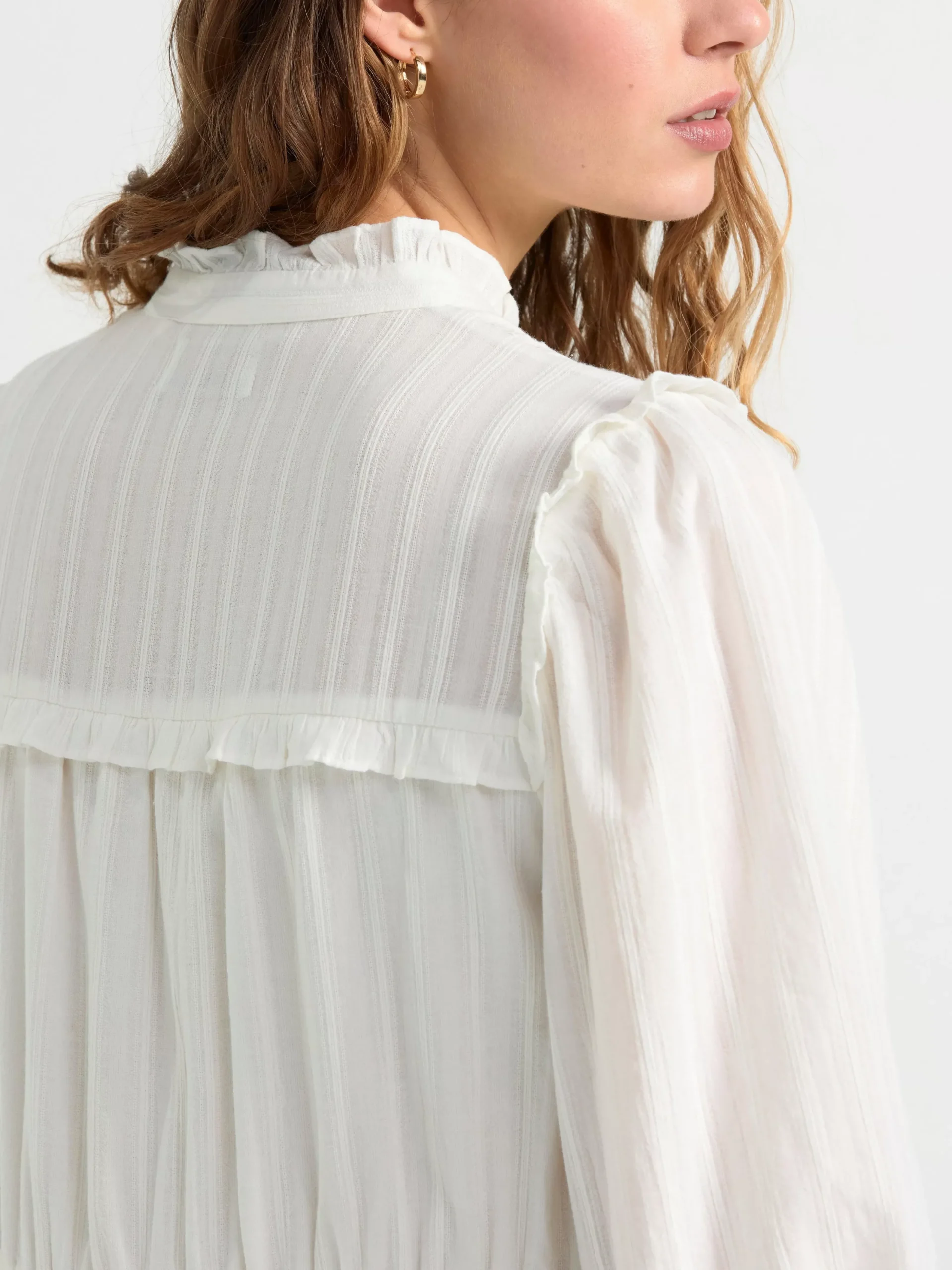 Klänningar>Lindex Klanning Med Broderie Anglaise Och Volangdetaljer Off White