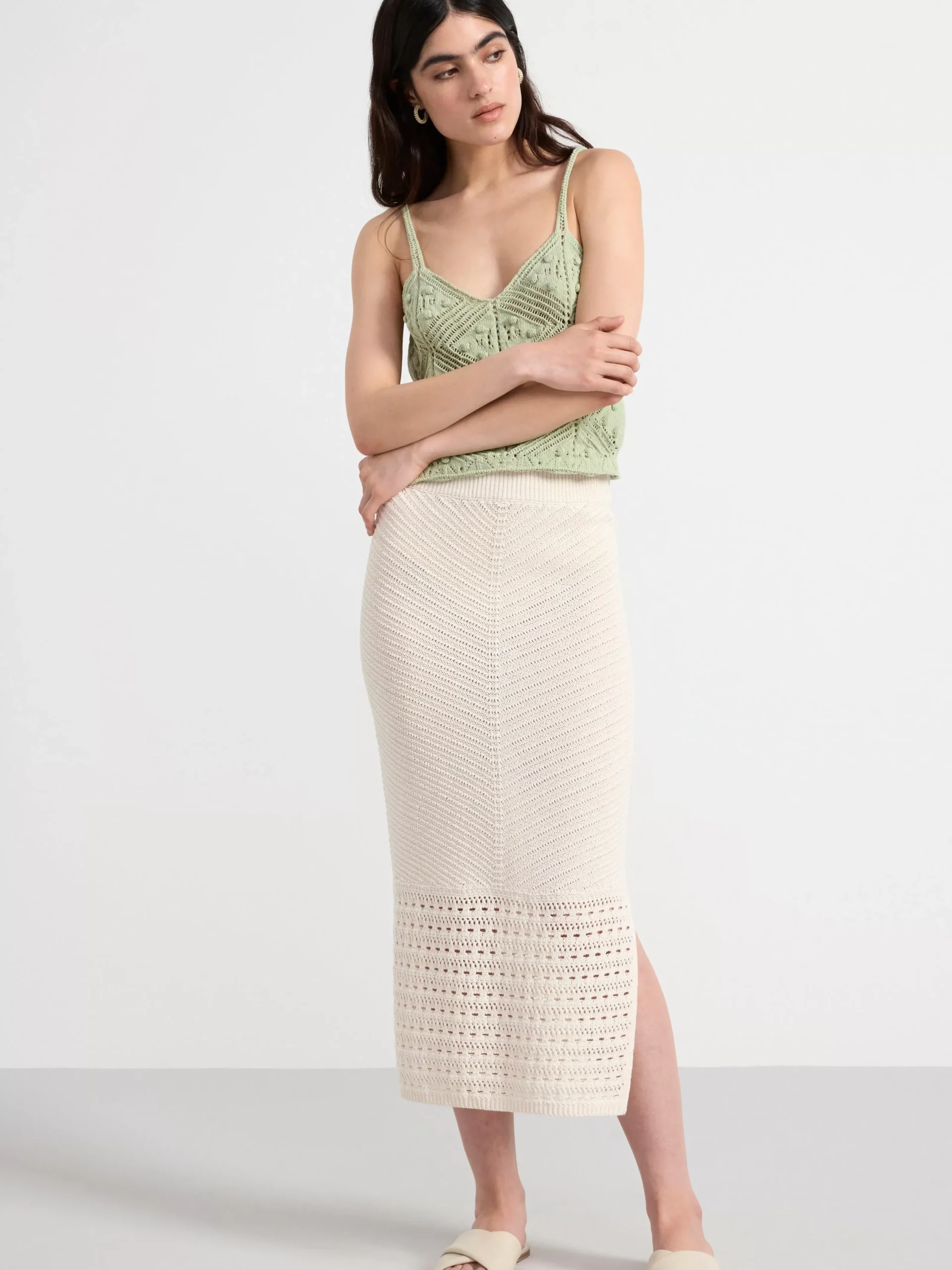 Toppar & T-Shirts>Lindex Kort Stickat Linne Light Dusty Green