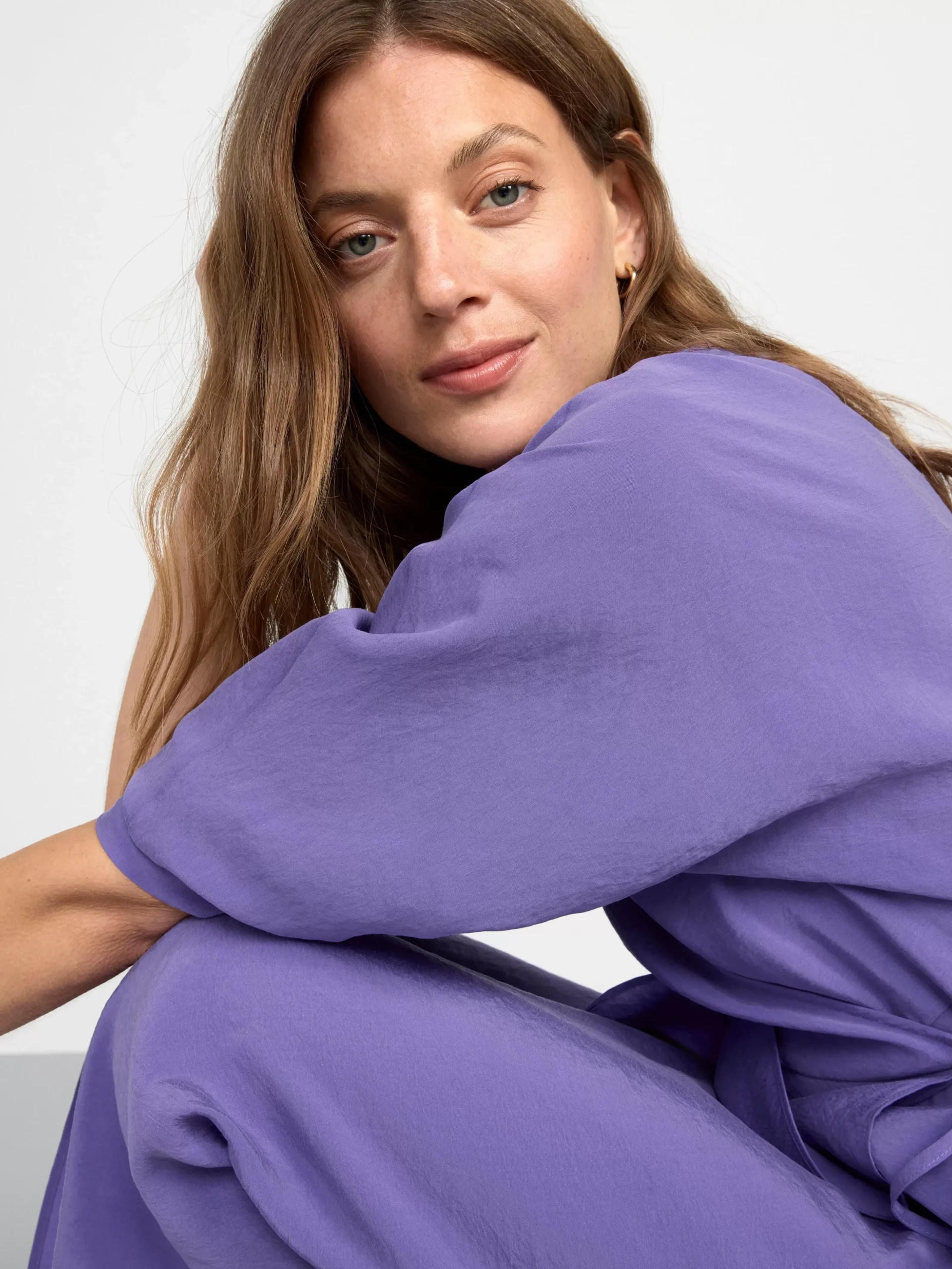 Klänningar>Lindex Kortarmad Klanning I Omlottdesign Strong Lilac