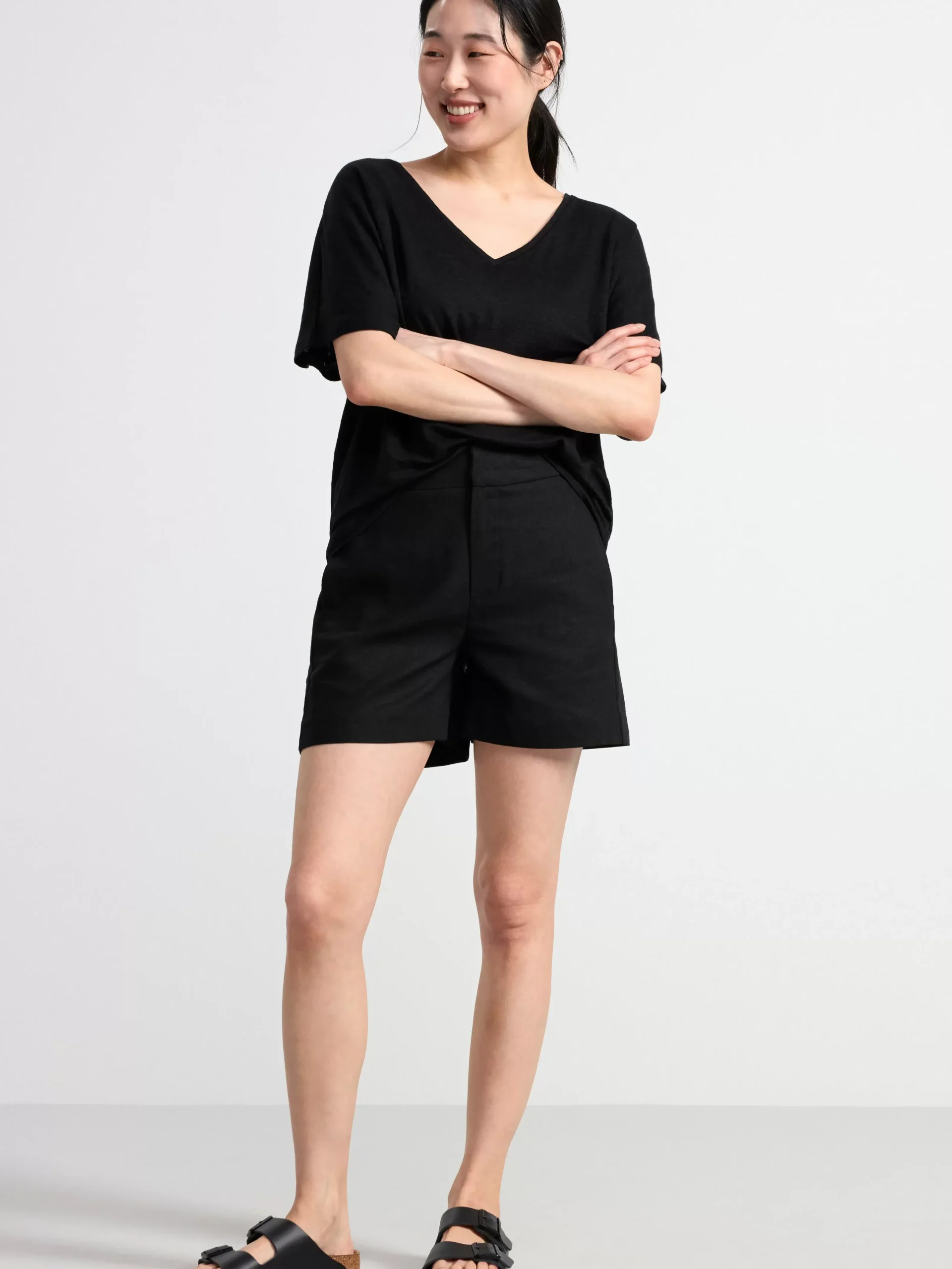 Toppar & T-Shirts>Lindex Kortarmad Linnetopp Med V‑Ringning Black