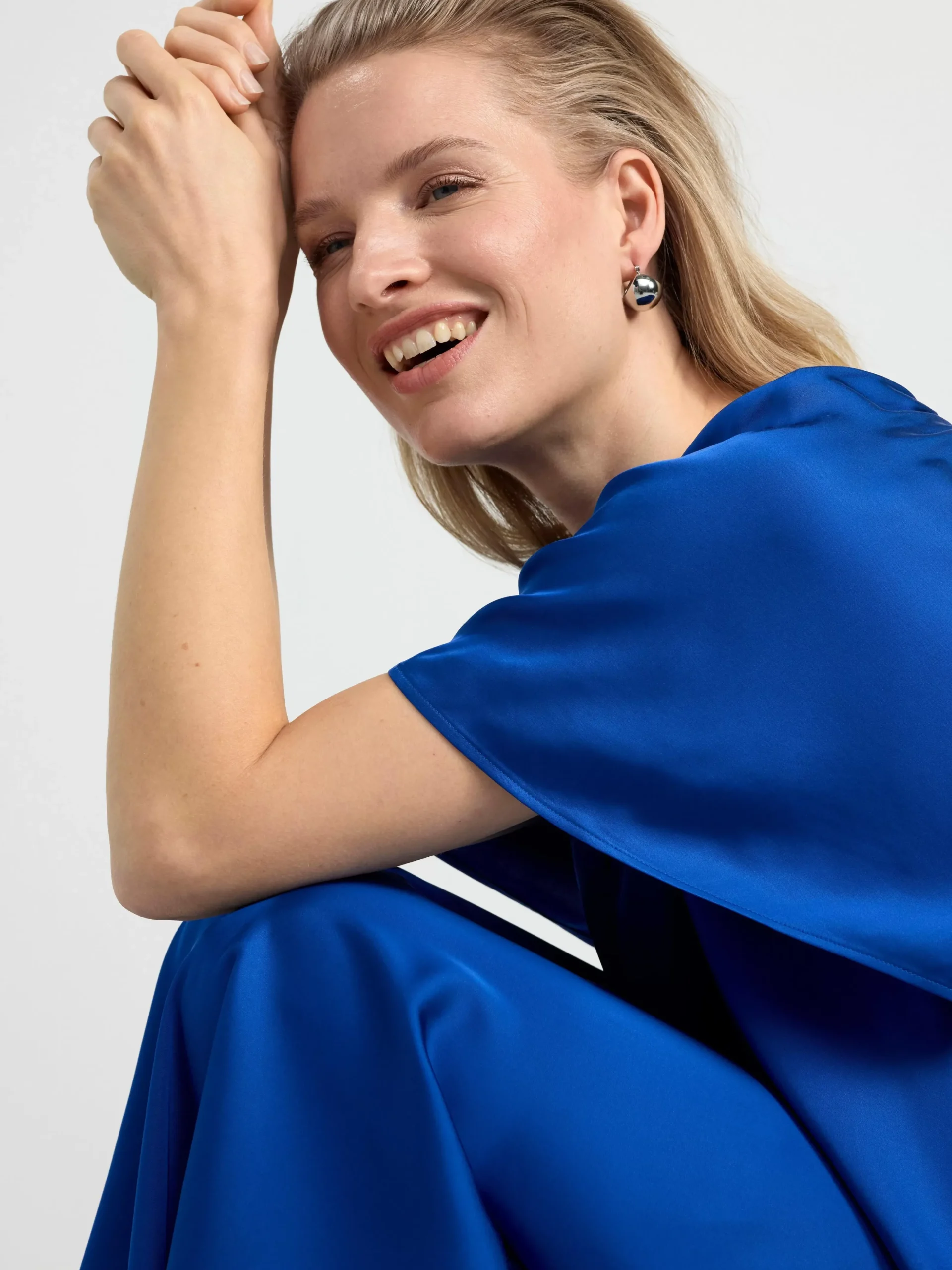 Klänningar>Lindex Kortarmad Satinklanning Blue