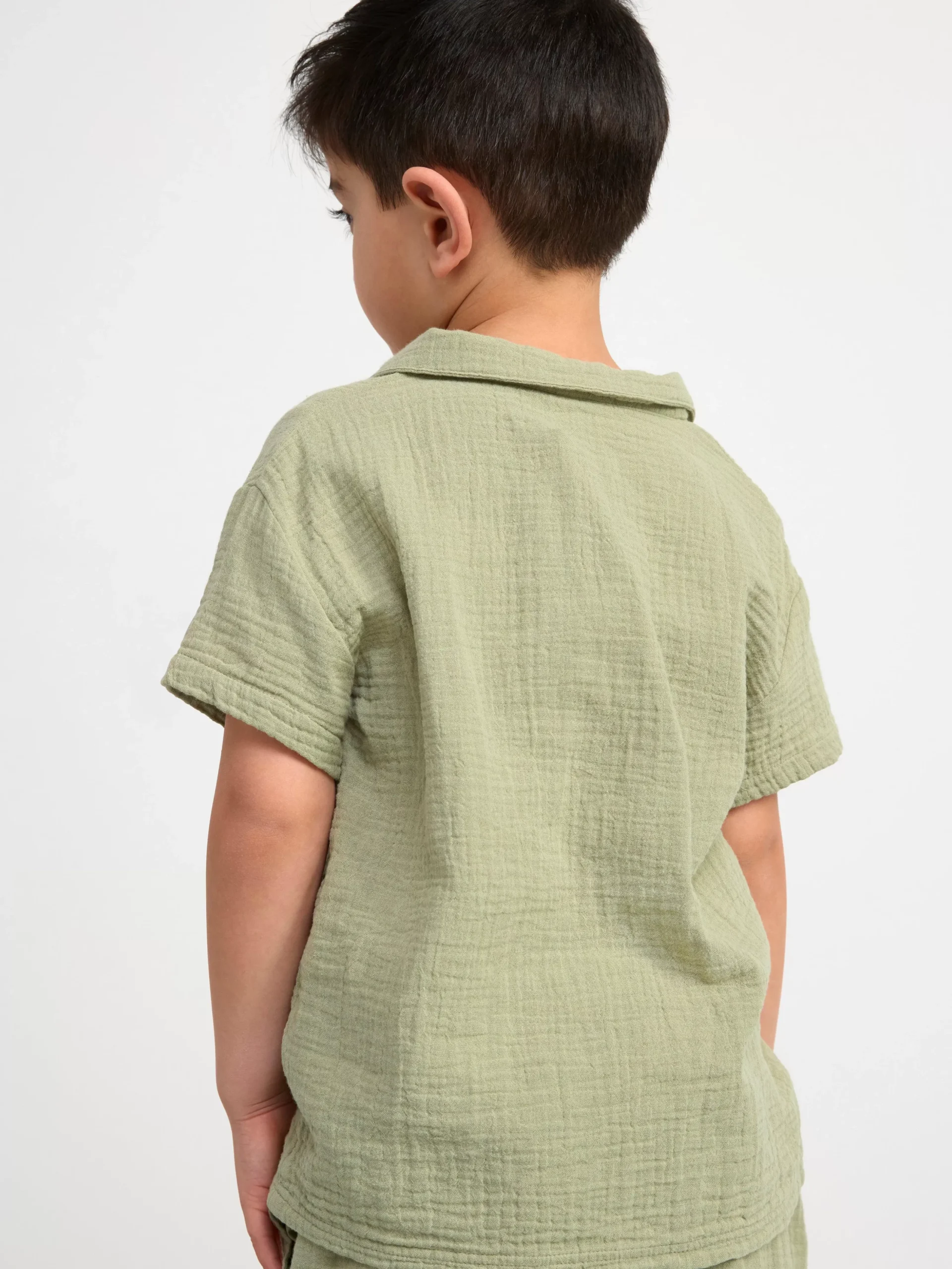 Toppar & T-Shirts>Lindex Kortarmad Skjorta I Krinklad Bomull Dusty Green
