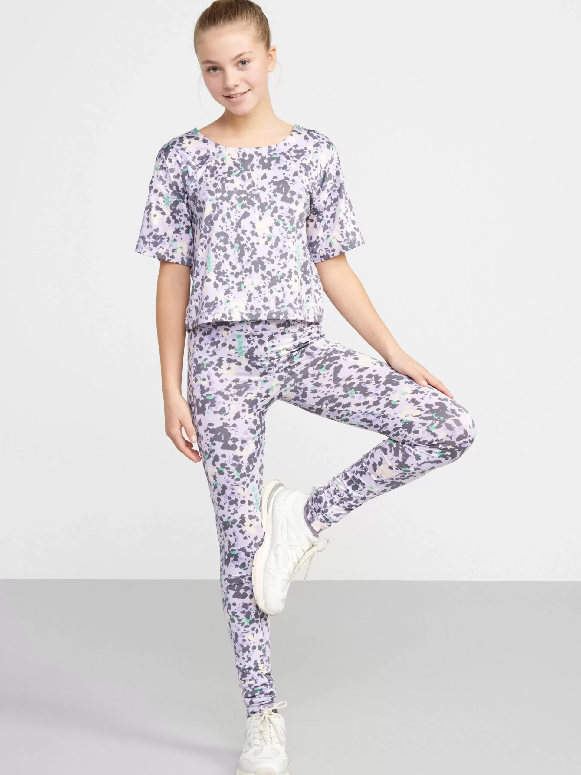 Toppar & T-Shirts>Lindex Kortarmad Sporttopp Light Lilac