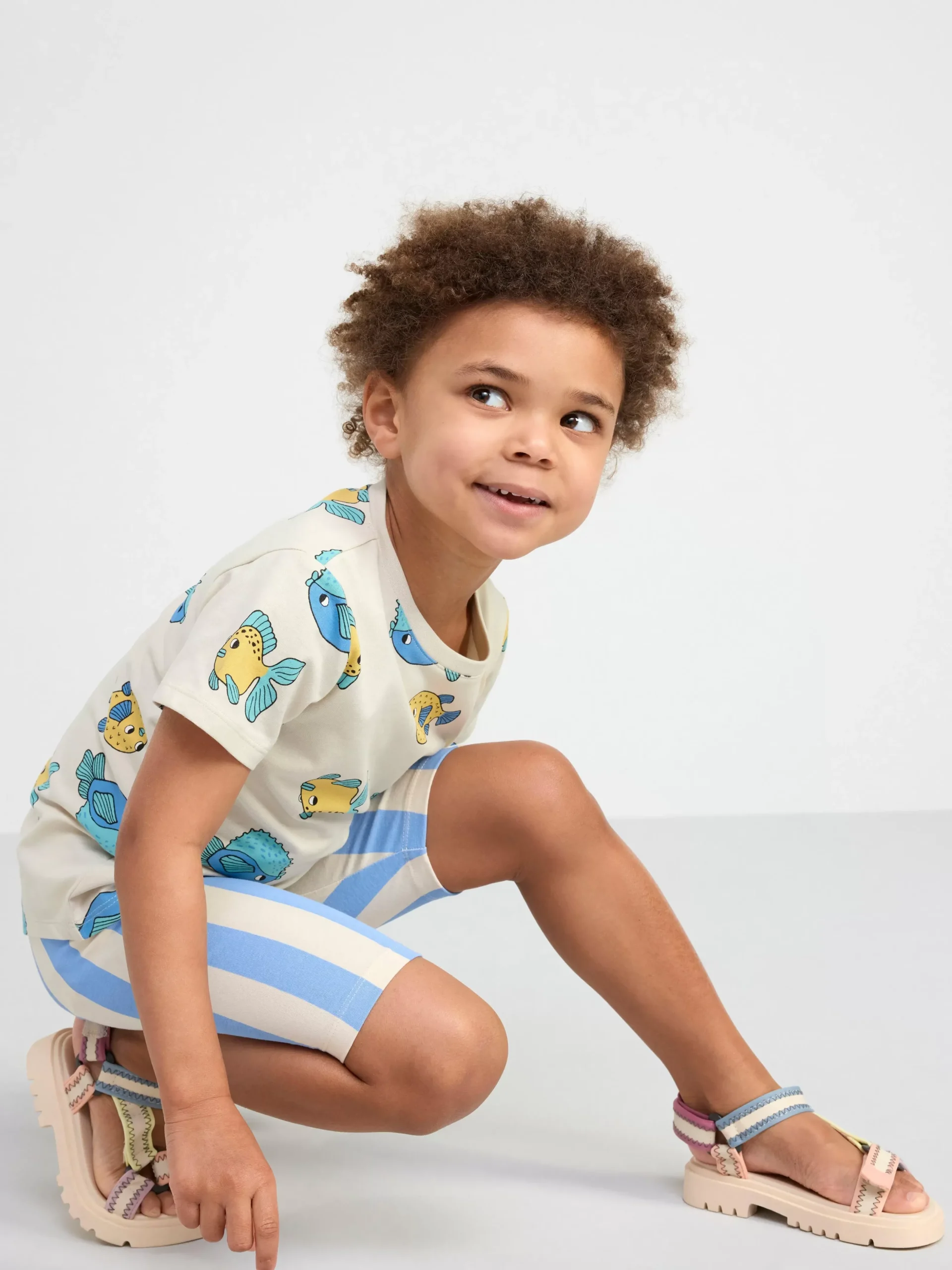 Toppar & T-Shirts>Lindex Kortarmad Topp Med Fiskar Light Beige