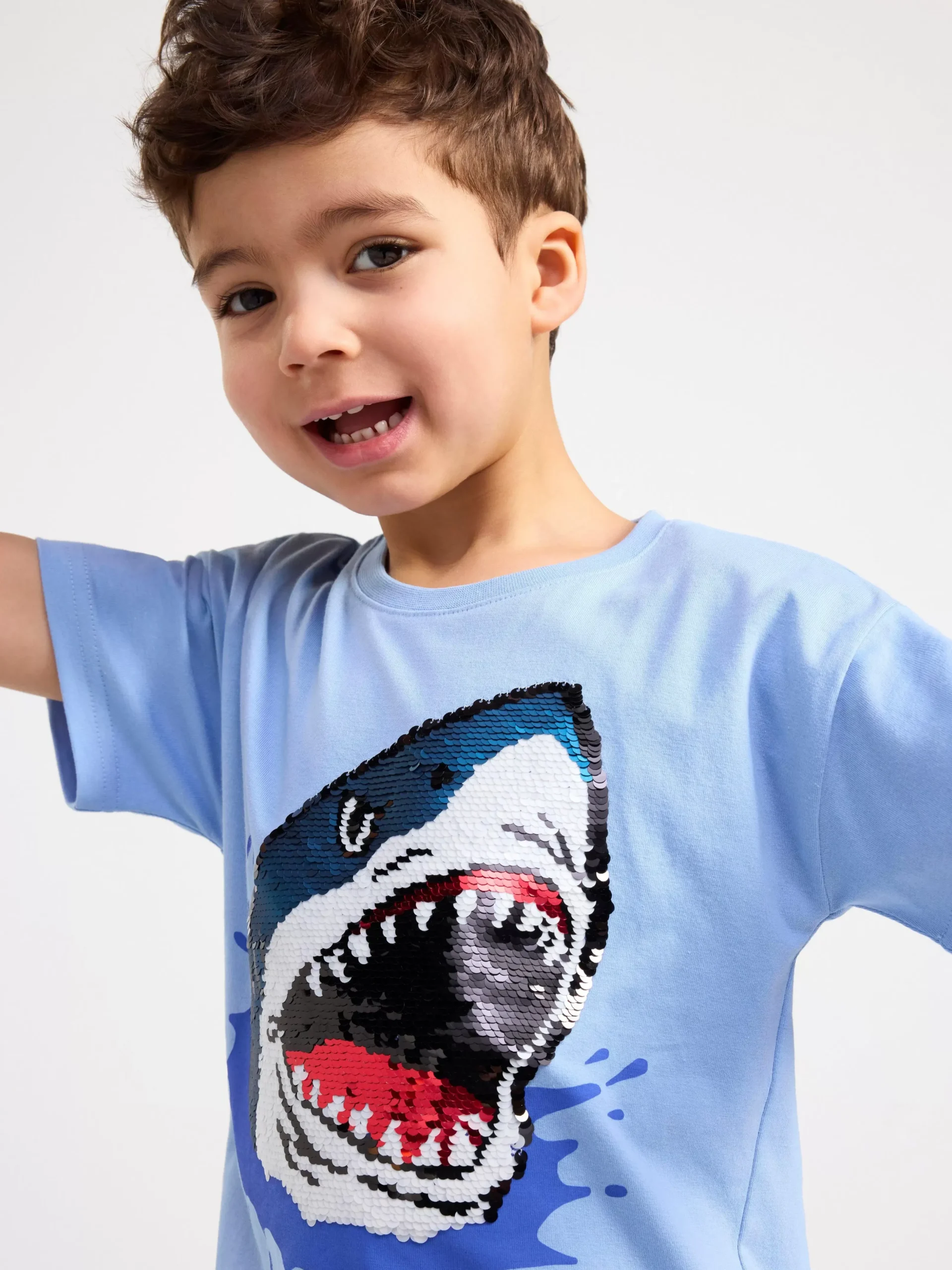 Toppar & T-Shirts>Lindex Kortarmad Topp Med Vandbara Paljetter Lt Dusty Blue