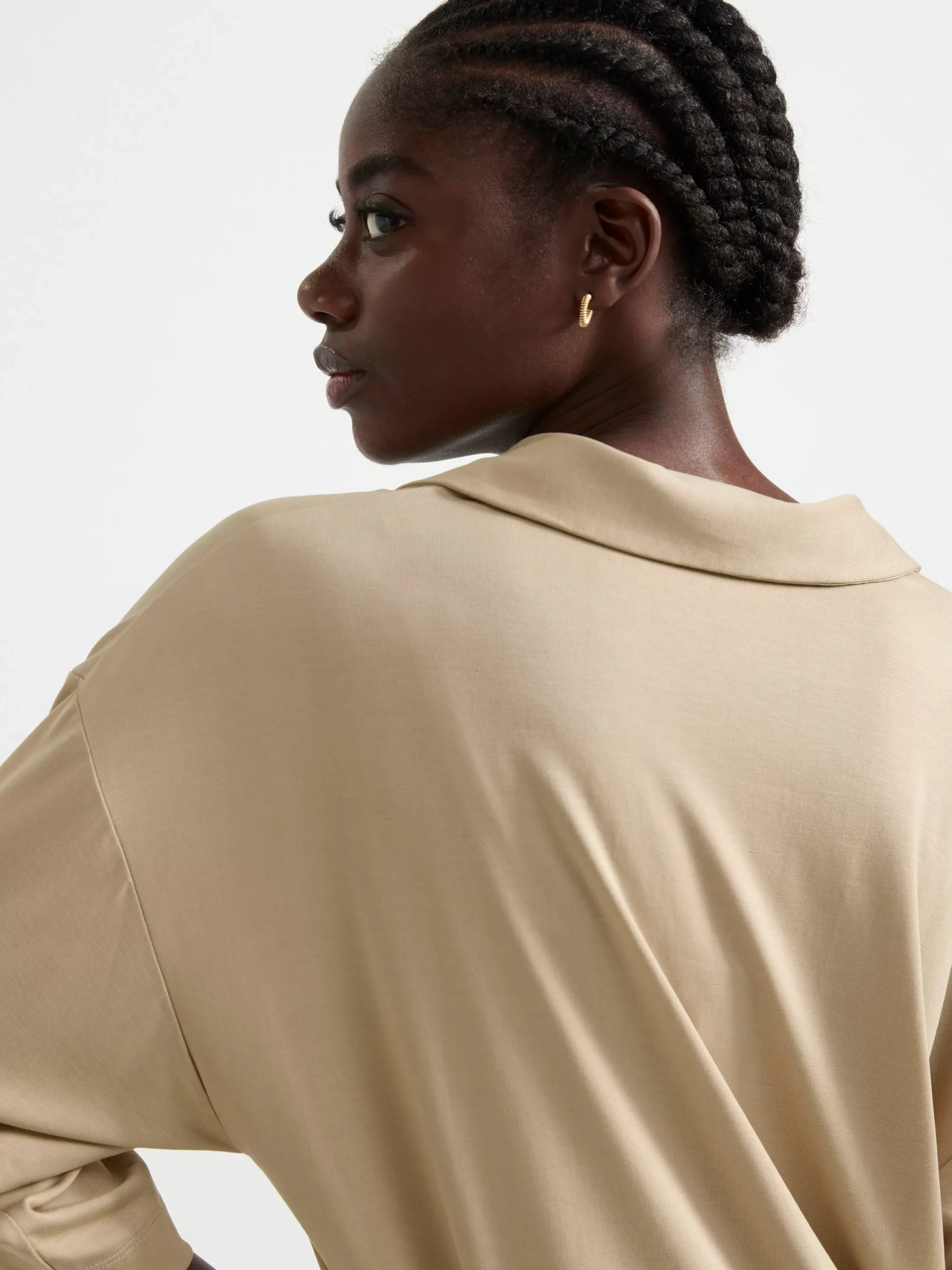 Toppar & T-Shirts>Lindex Kortarmad Topp Med V-Ringning Dusty Beige