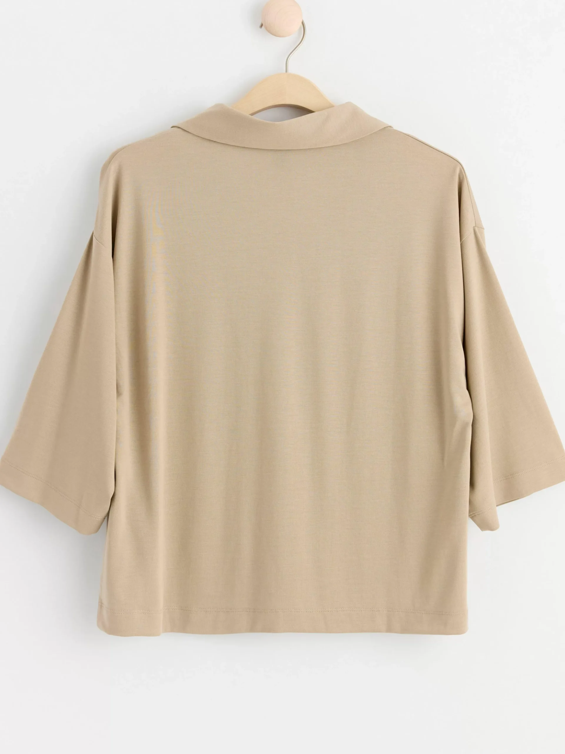 Toppar & T-Shirts>Lindex Kortarmad Topp Med V-Ringning Dusty Beige